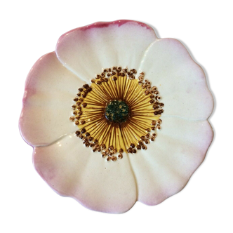 Assiette en barbotine, céramique polychrome vernissée Coquelicot, Massier ?