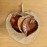 Trois coupelles feuilles
