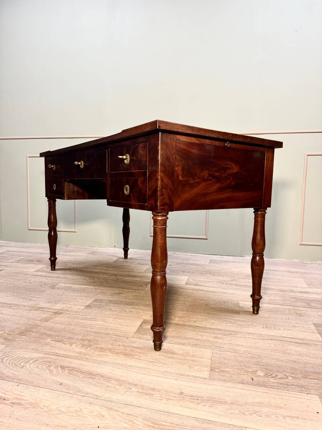 Flat Desk In Mahogany And Mahogany Feather Jacob Feet Louis Philippe Period XIX Eme Century