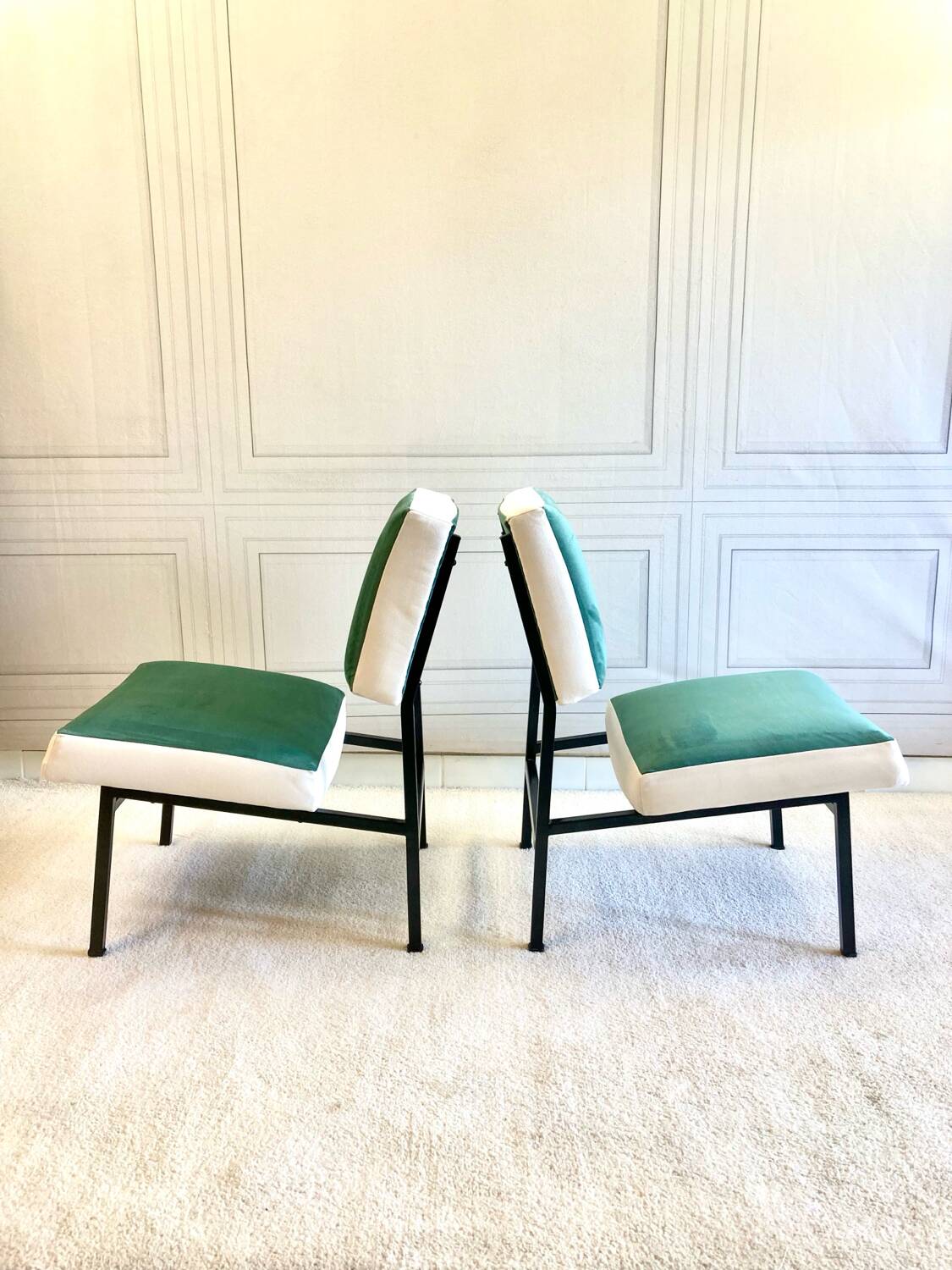 Paire de chauffeuses vintage