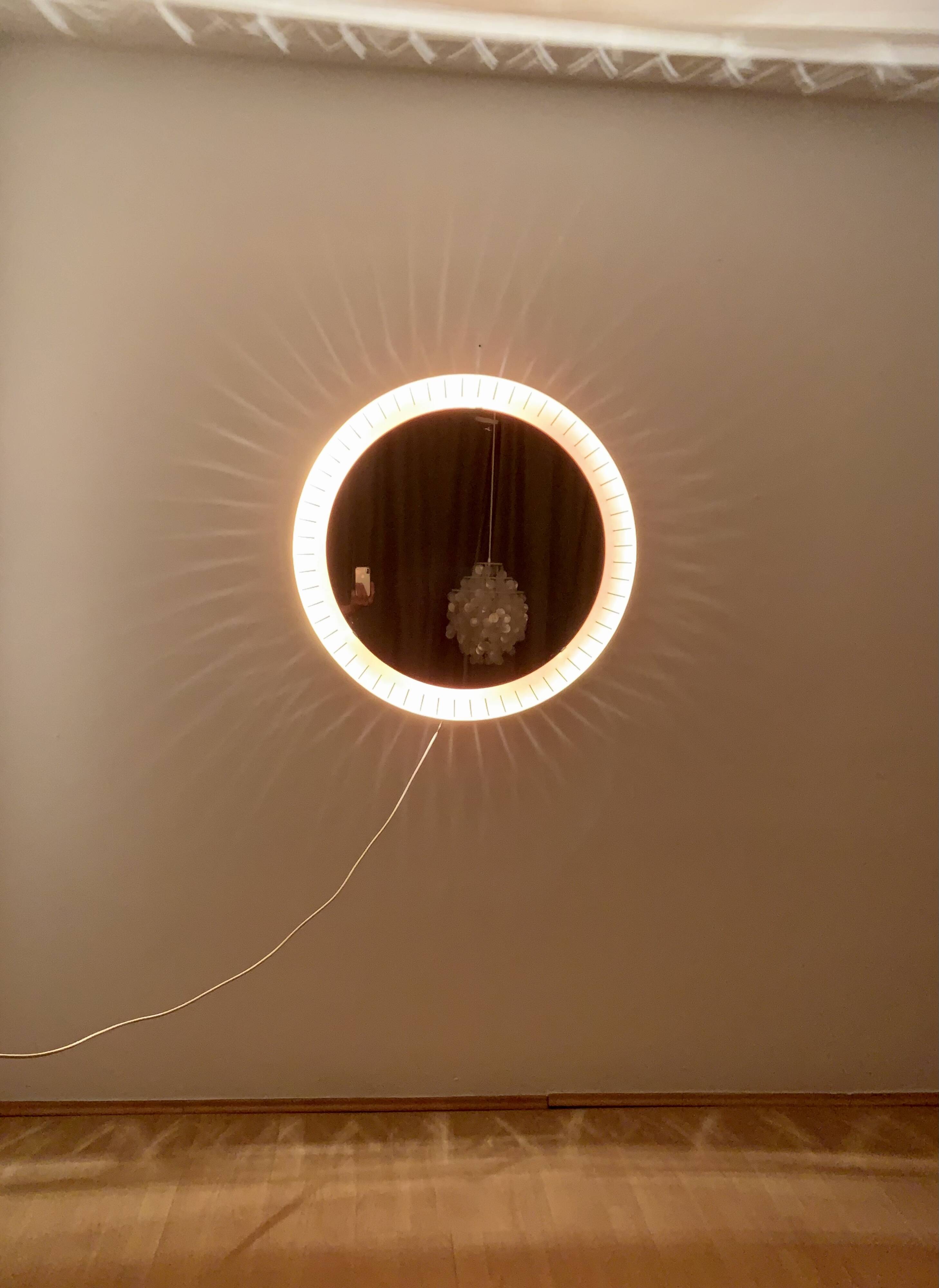 Miroir XXL lumineux de style moderne du milieu du siècle