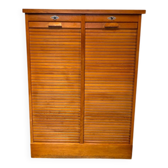 Double curtain folder