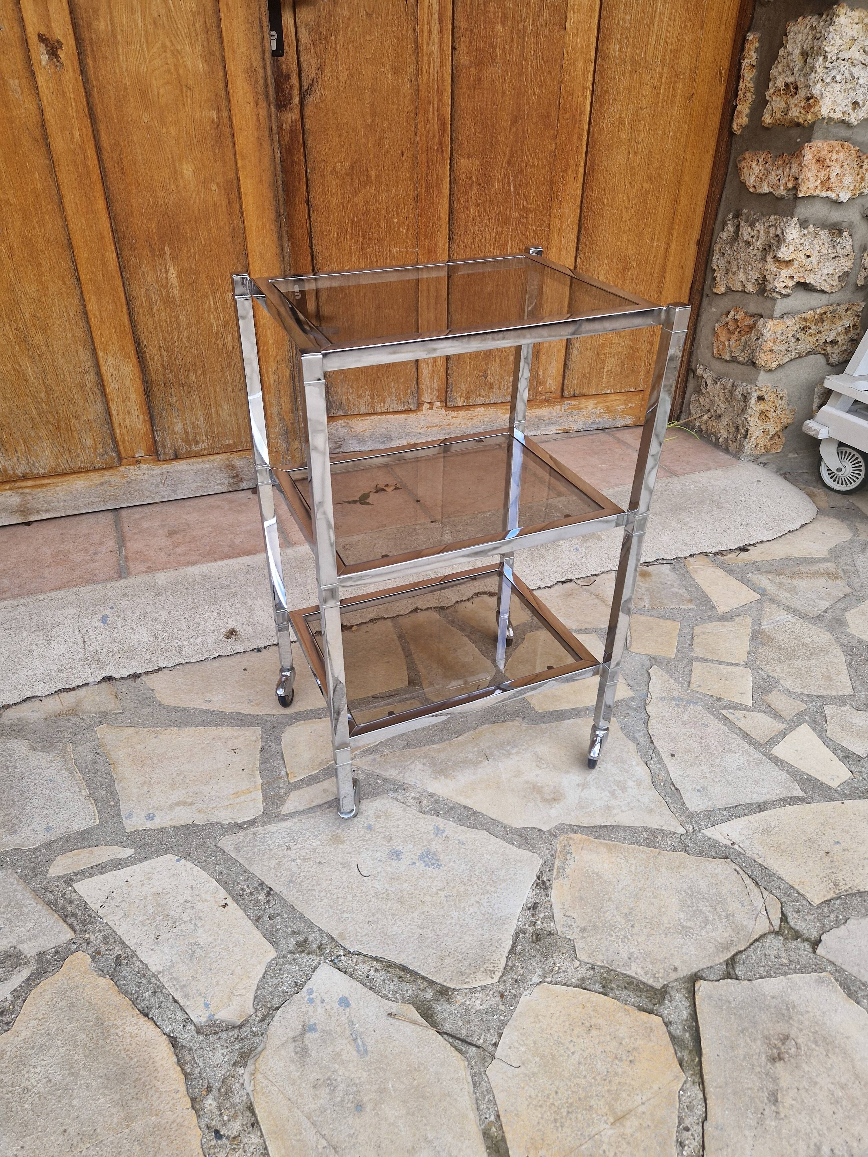Vintage wheeled dessert table