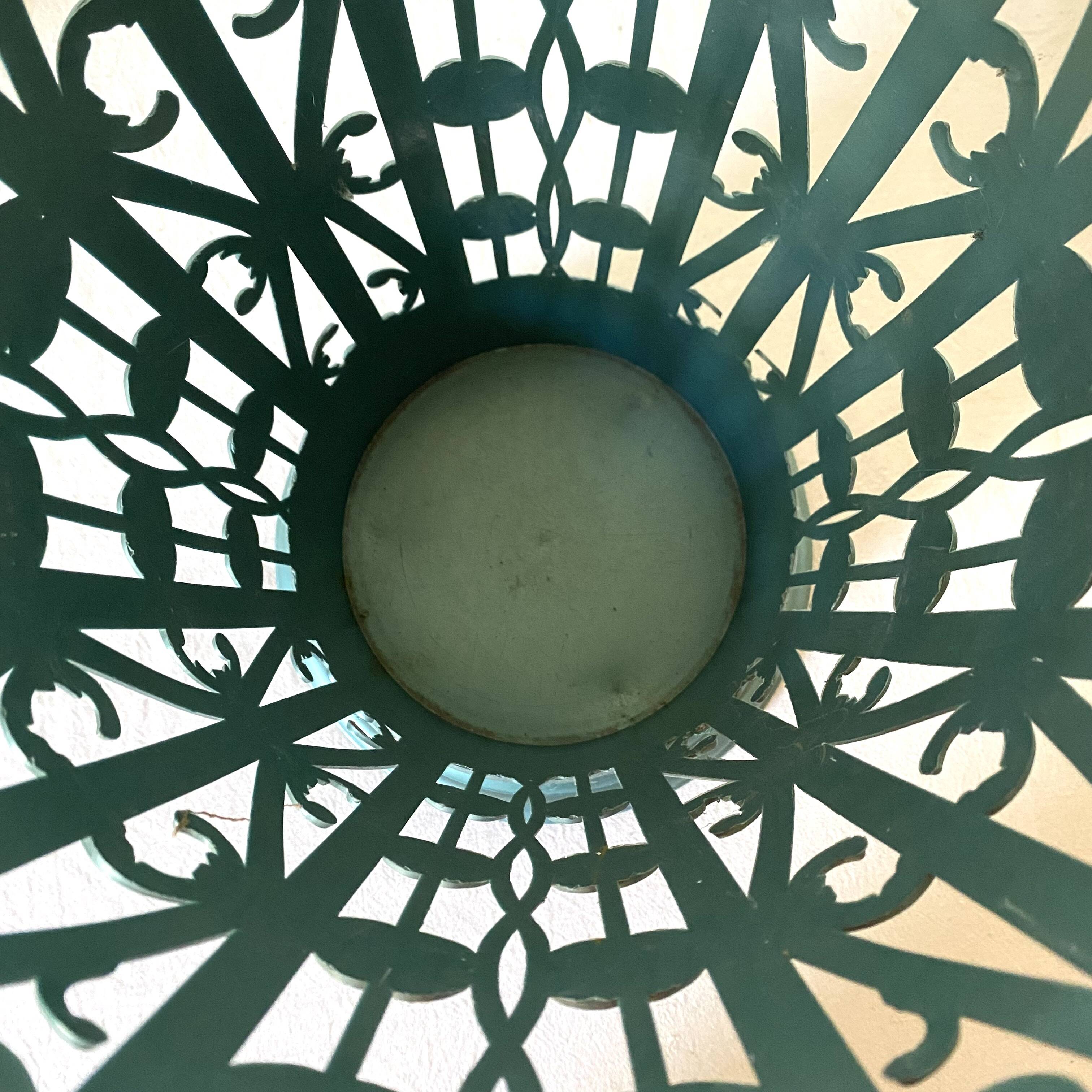 Pola vintage floral umbrella stand