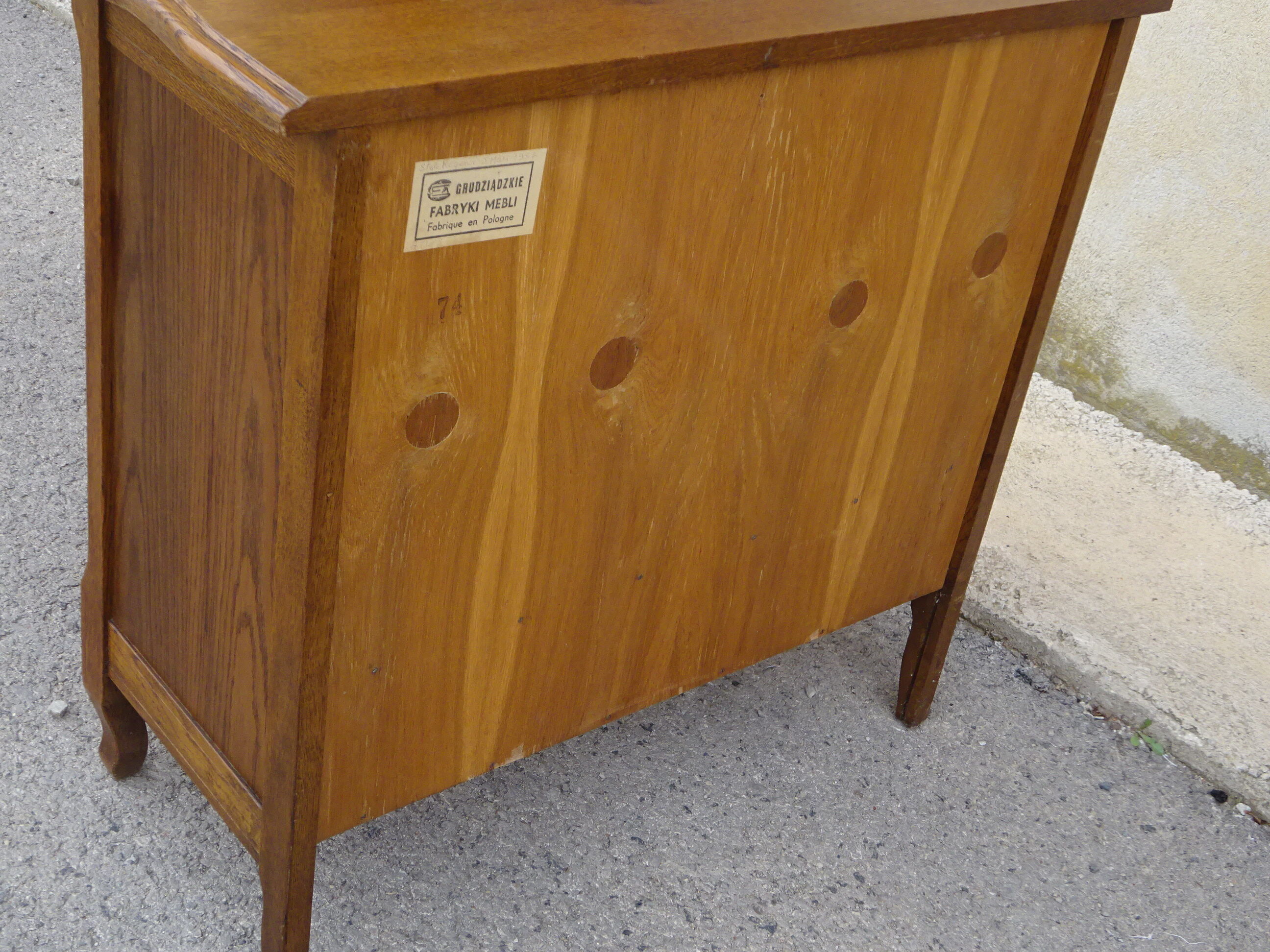 Small oak buffet in Louis XV style
