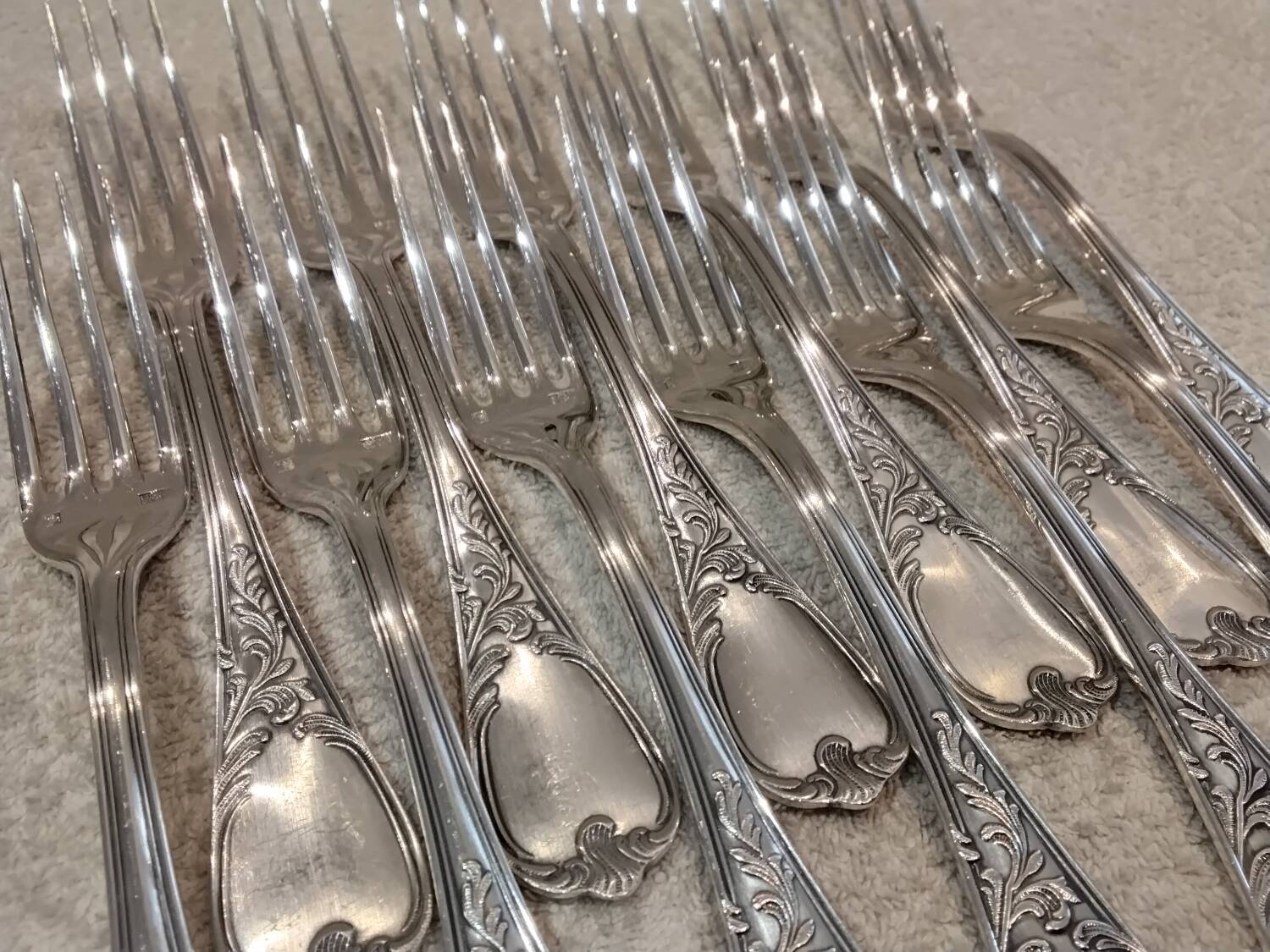 12 silver-plated metal table forks Ercuis Dubarry model
