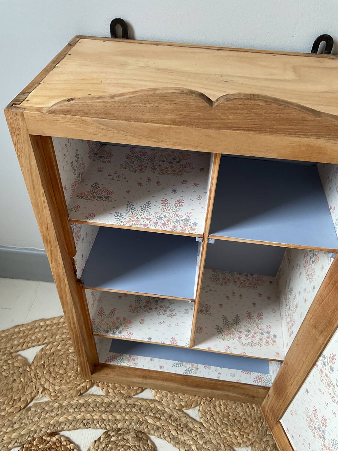 Art Deco bathroom cabinet