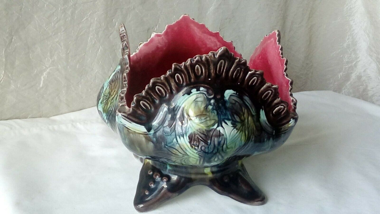 POT COVER IN SLURRY ART NOUVEAU ERA