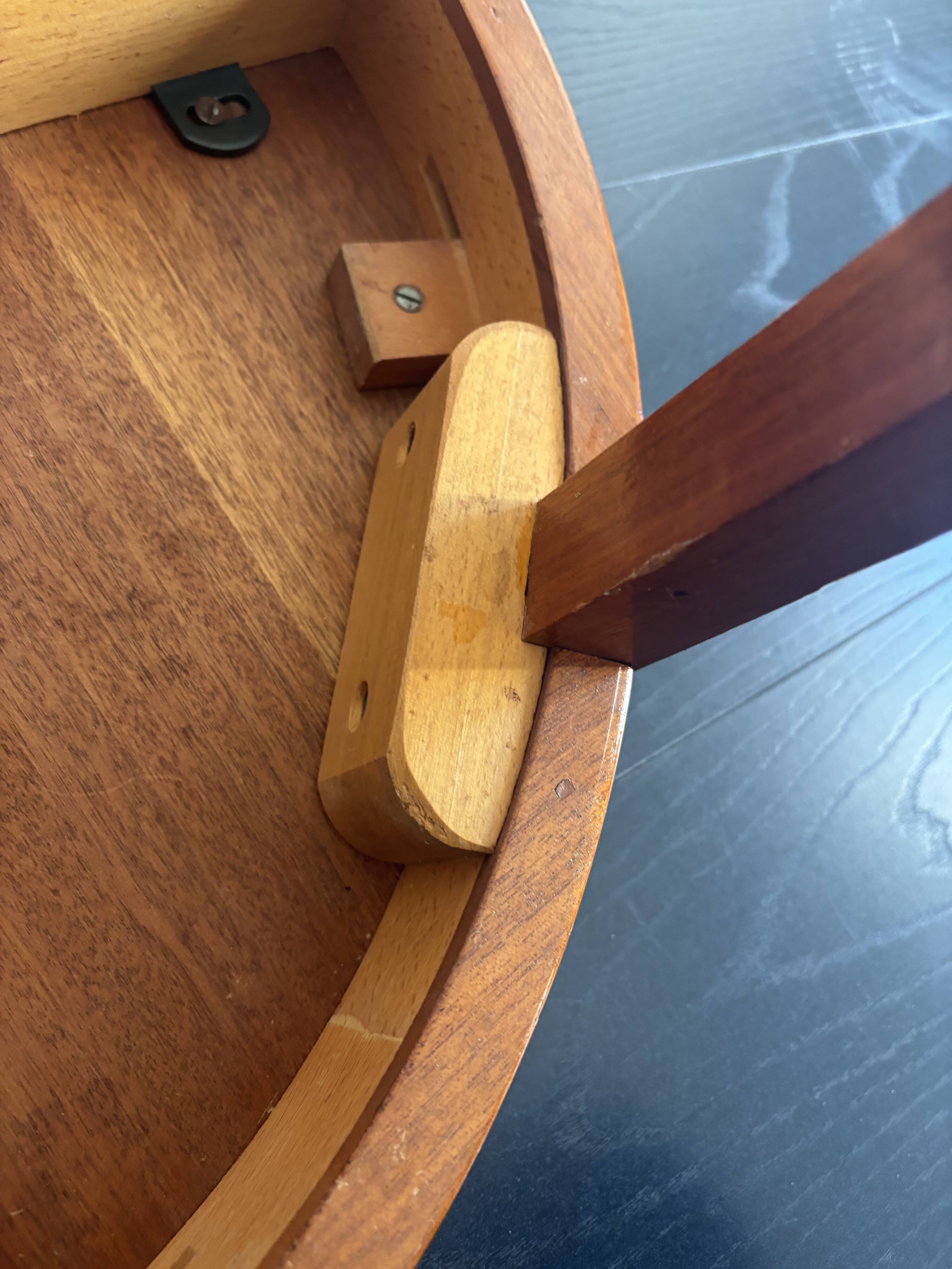 Table basse, guéridon rond en bois Hainke, Allemagne 1950