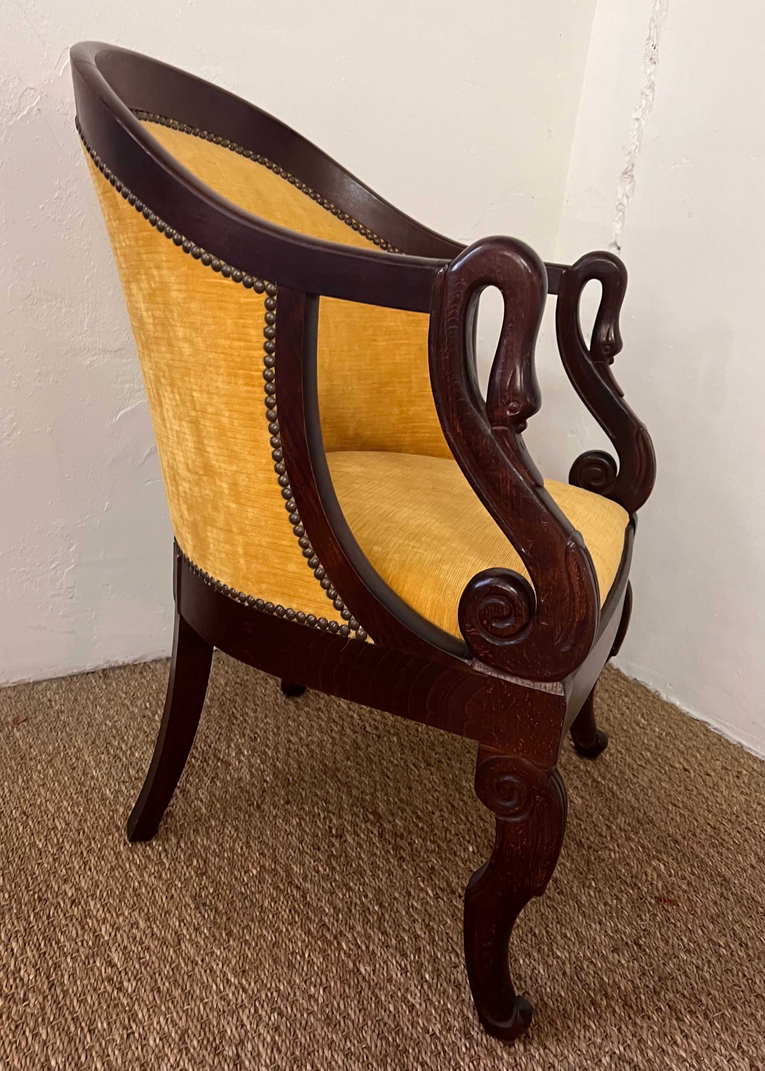 Gooseneck gondola chair