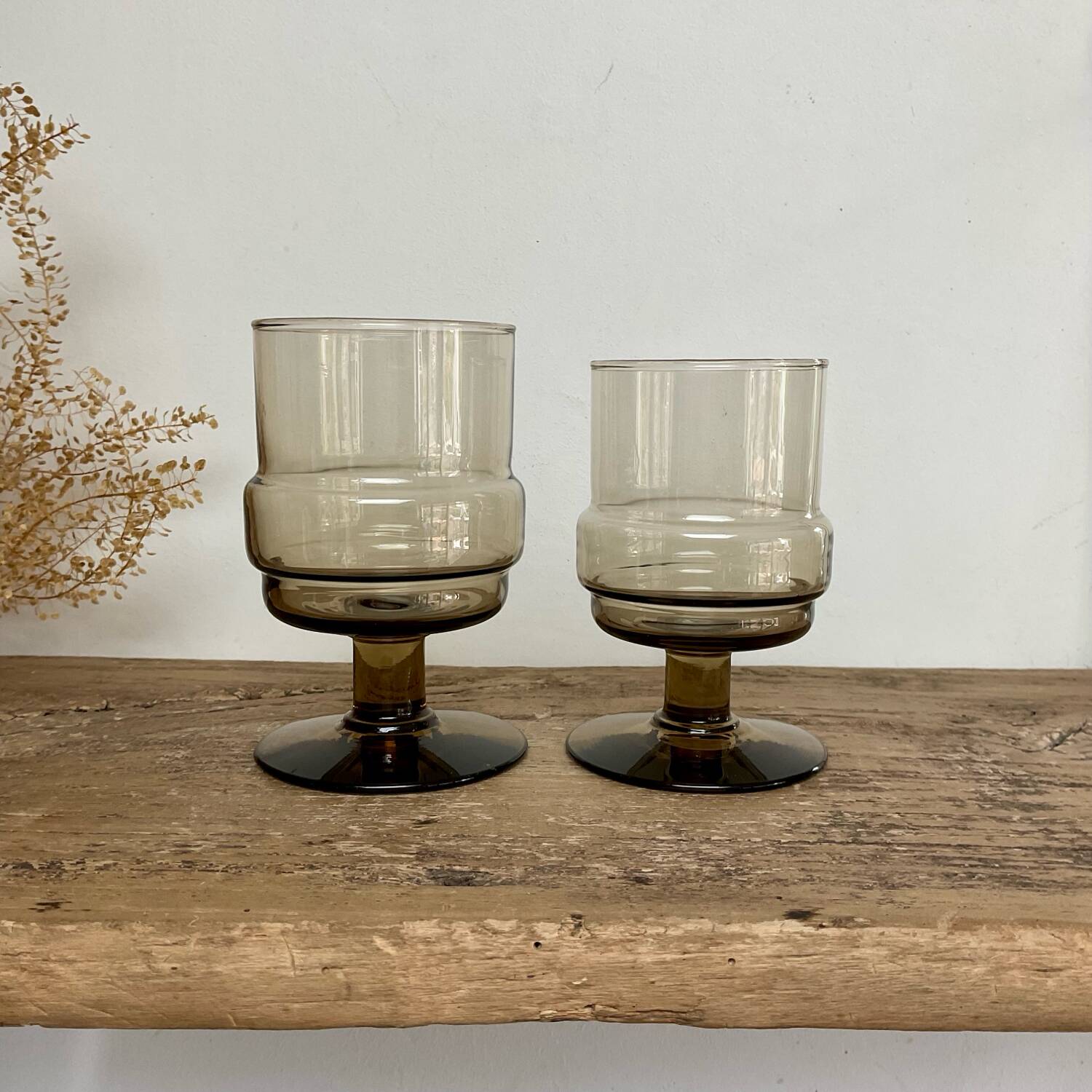 3 “Willem Heesen” smoked glass glasses