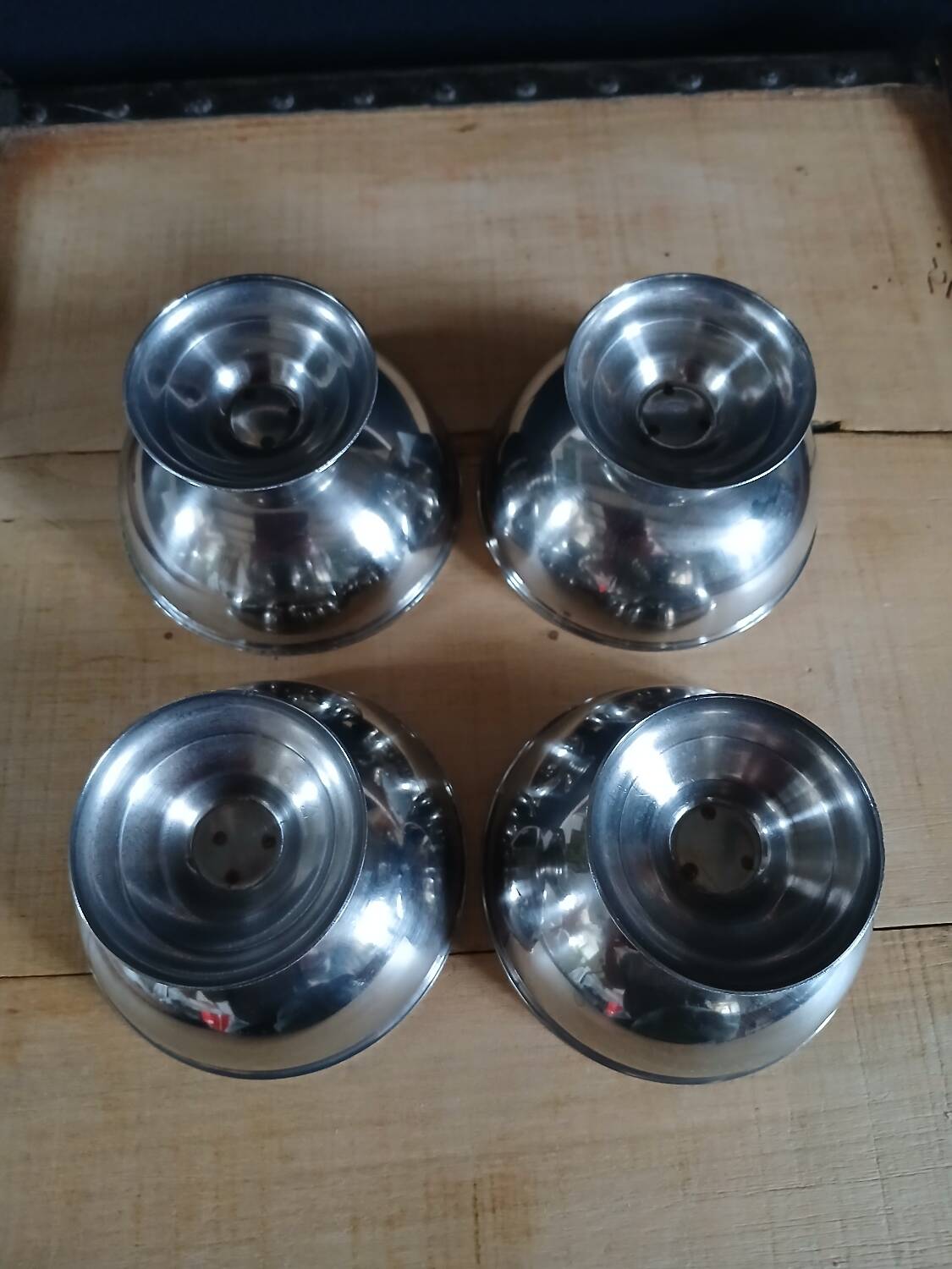 4 stainless steel ice cream cups