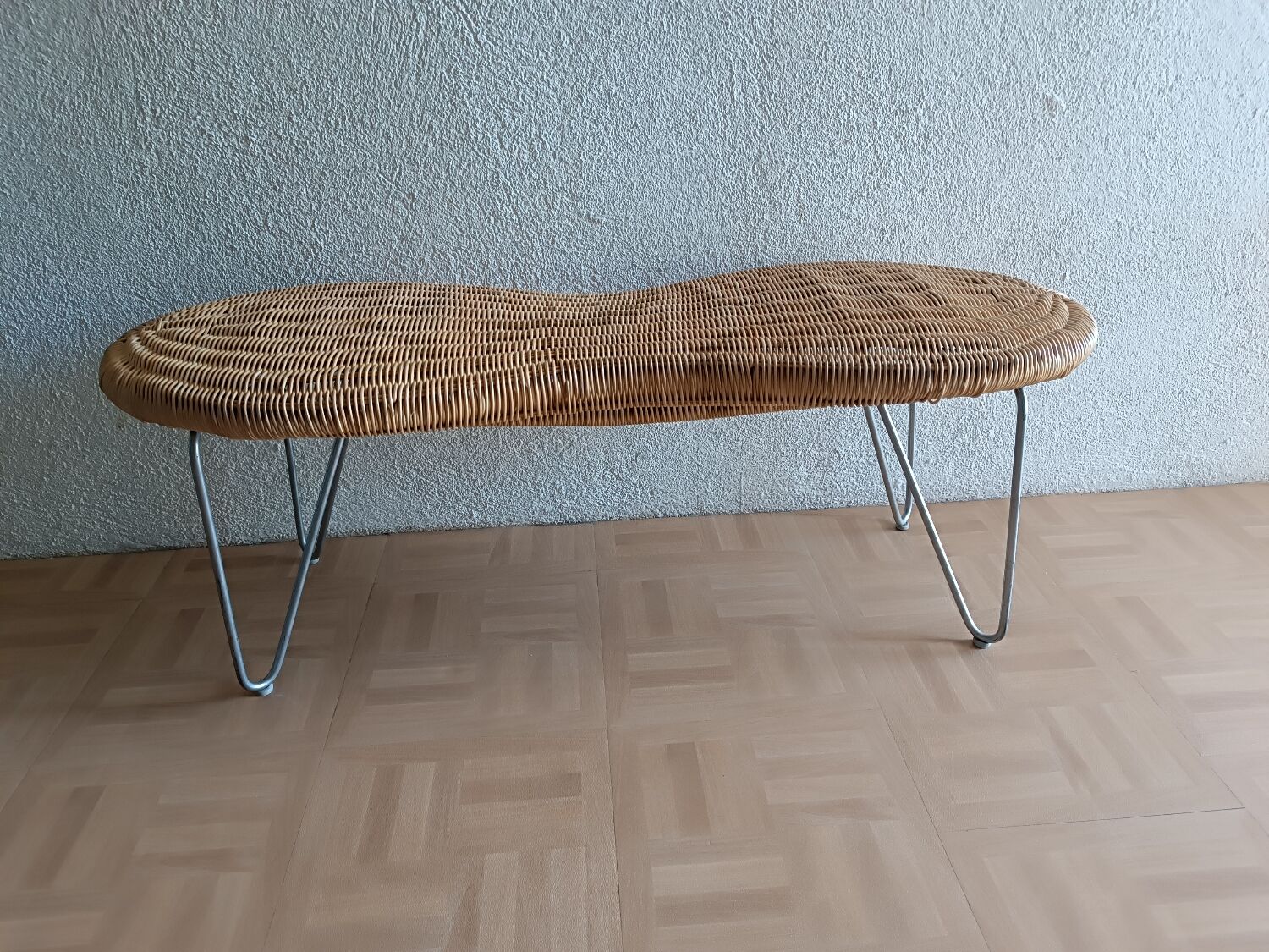 Ikea vintage peanuts bench