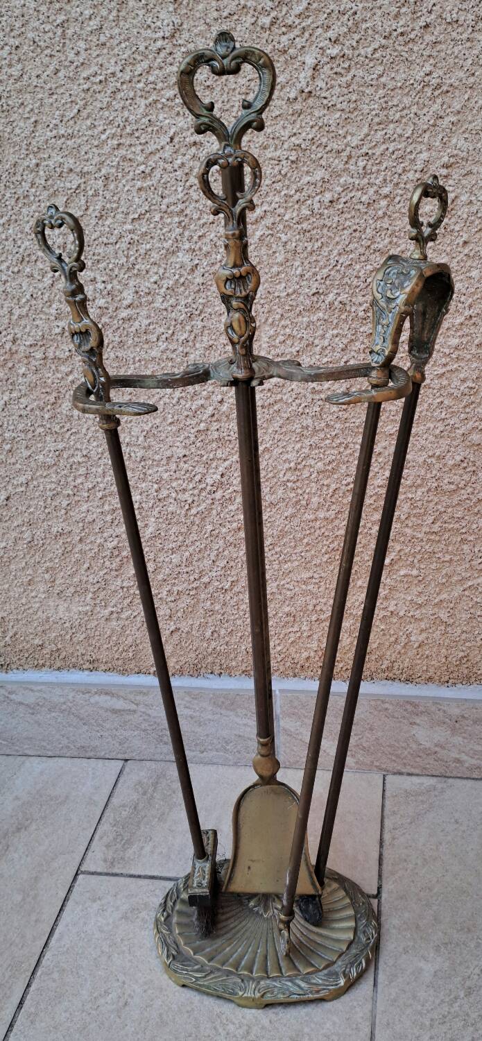 Bronze fireplace set