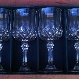 Six verres en cristal