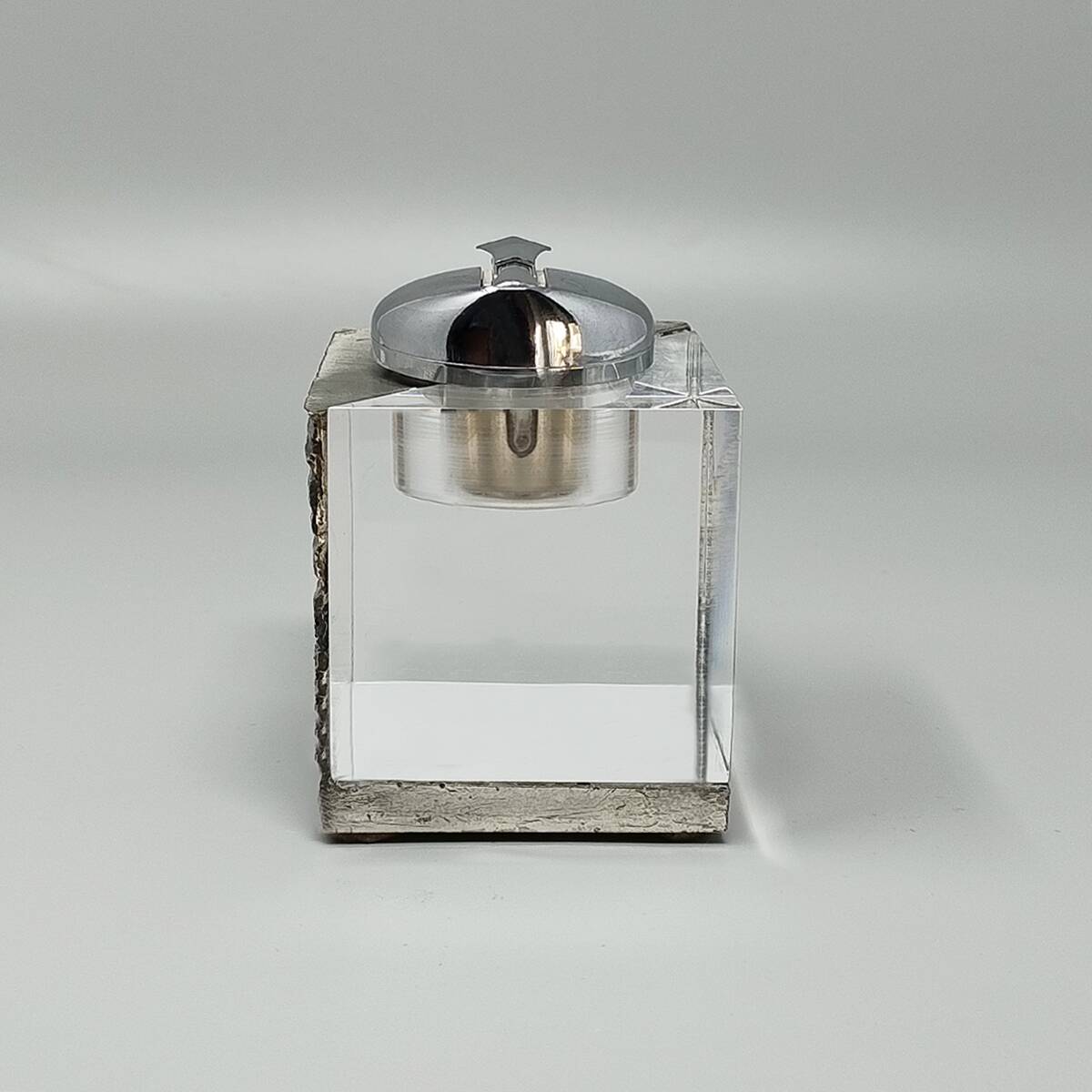 Ensemble de fumeurs brutaliste, Italie années 1970