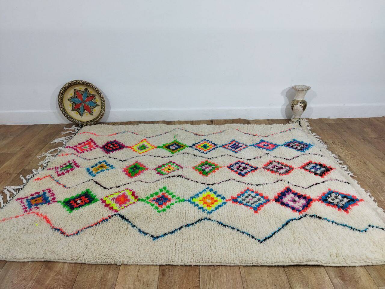 Handcrafted Moroccan Berber Rug 197 X 153 CM