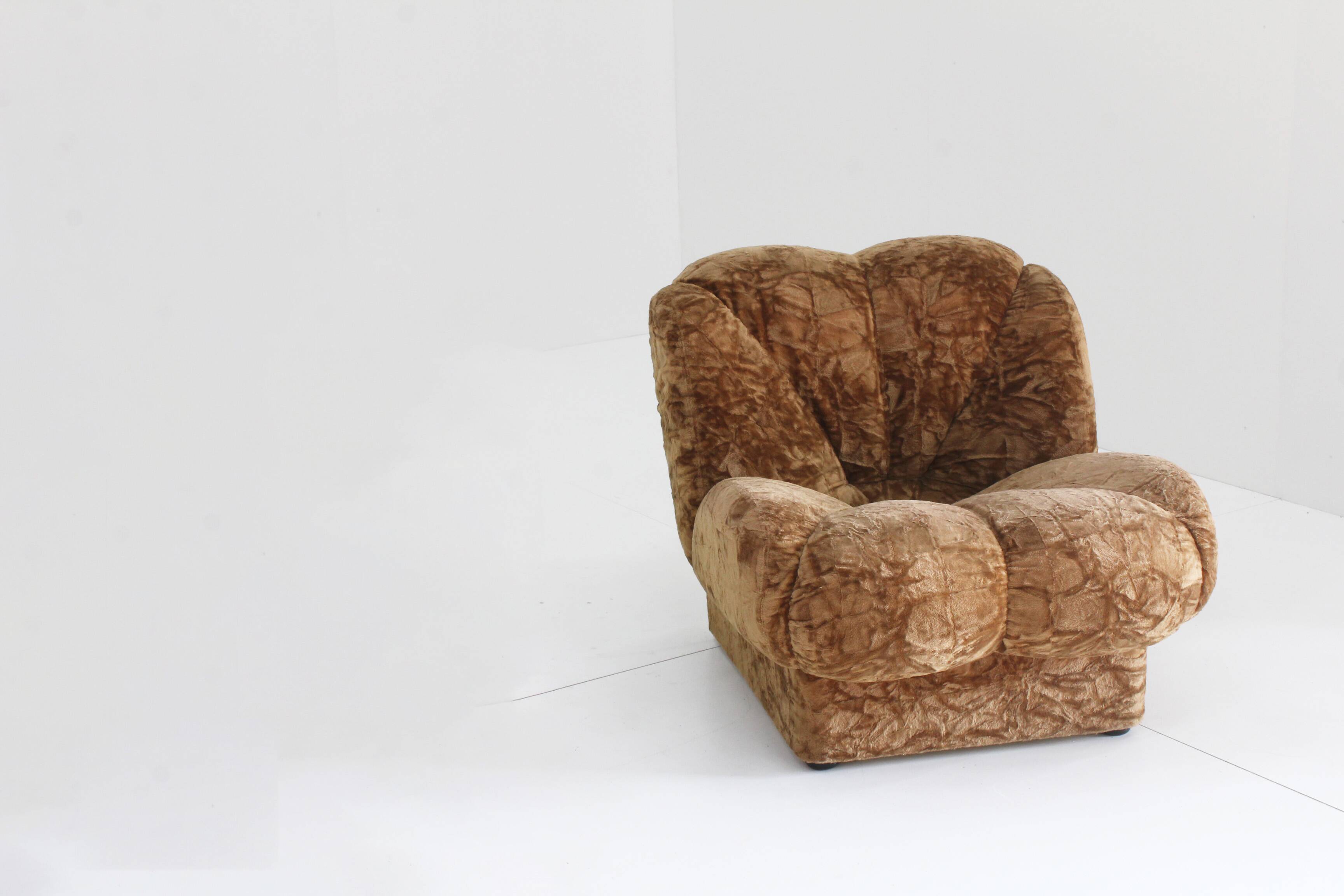 Vintage italian armchair velvet 1970s