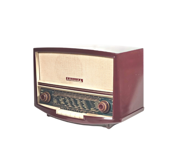 Vintage Bluetooth radio: Philips B4F 61 A /01 from 1956 | Selency