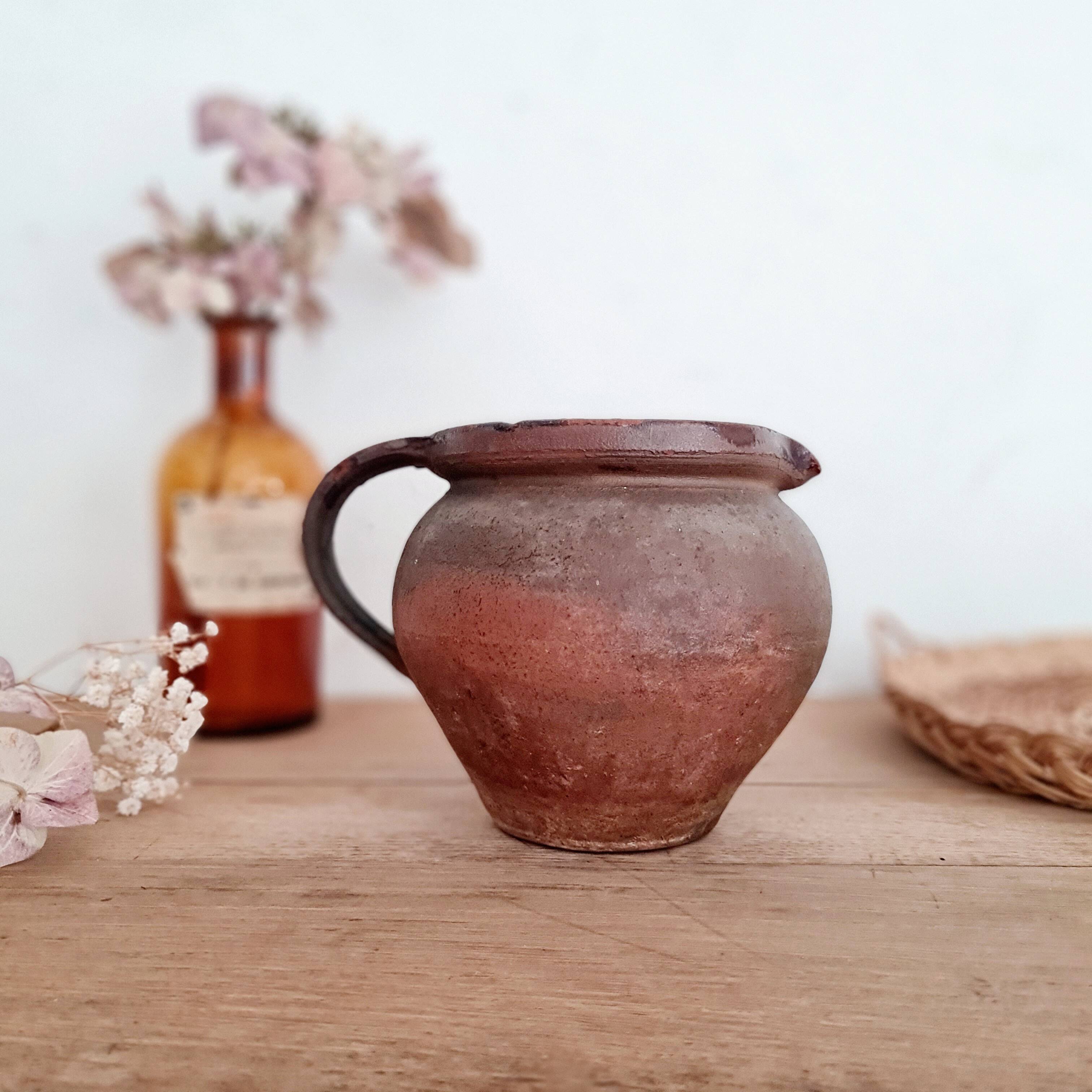 Small terracotta pitcher - old pottery - brutalist