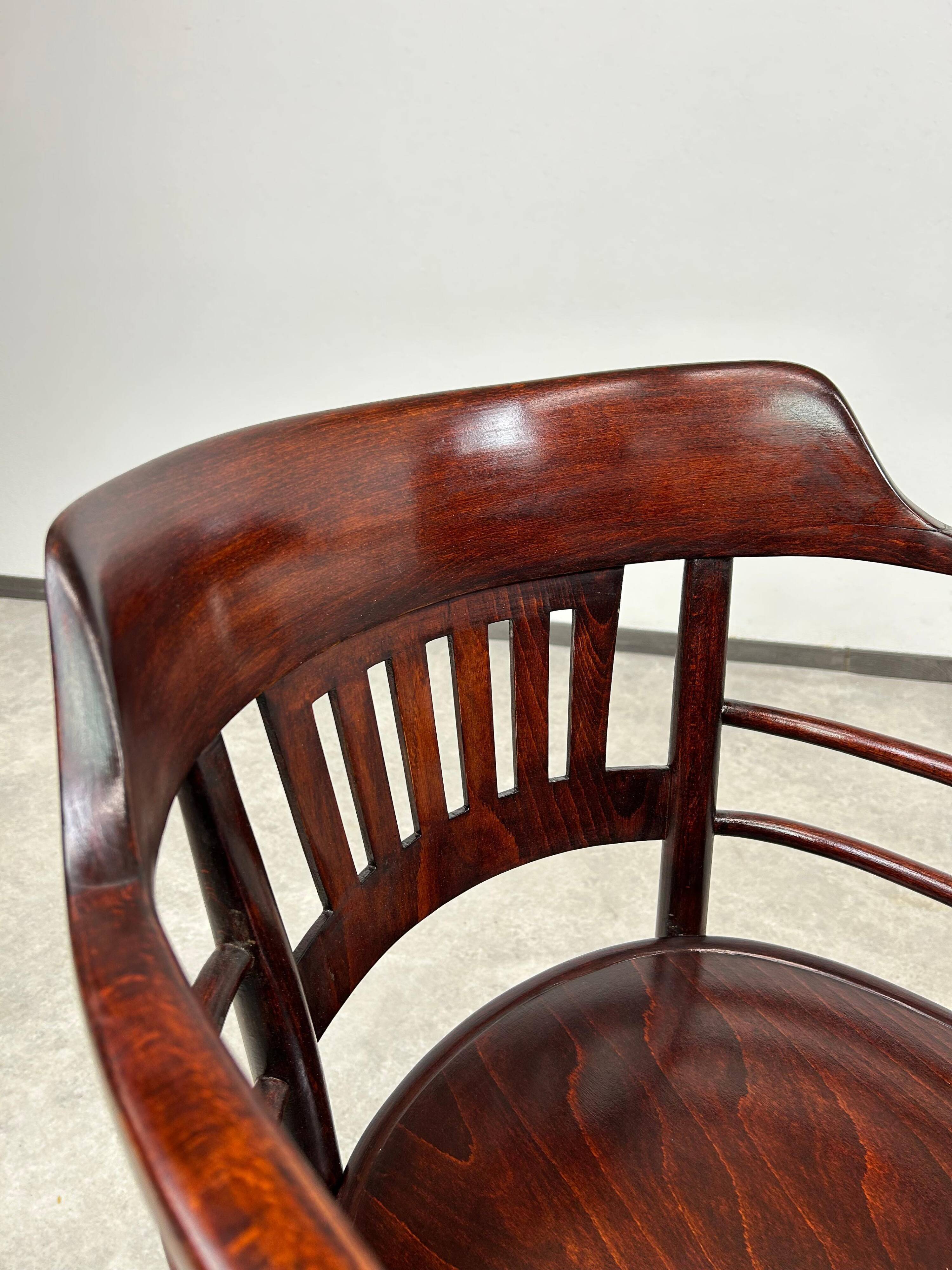 Office chair Secession no.6095 by Otto Wagner for Thonet