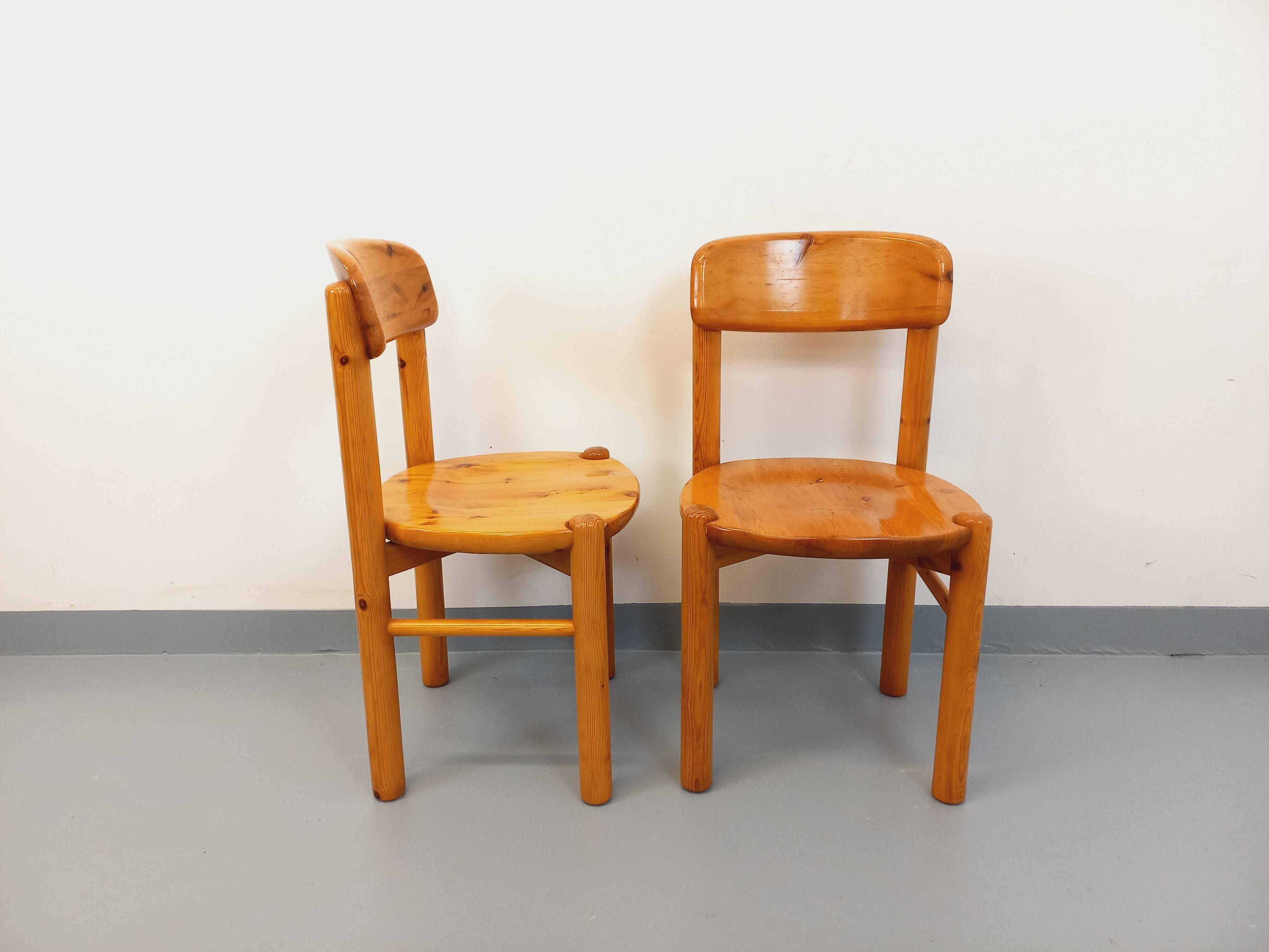 Set of 2 vintage Scandinavian chairs by Rainer Daumiller in pine from the 1960s.
