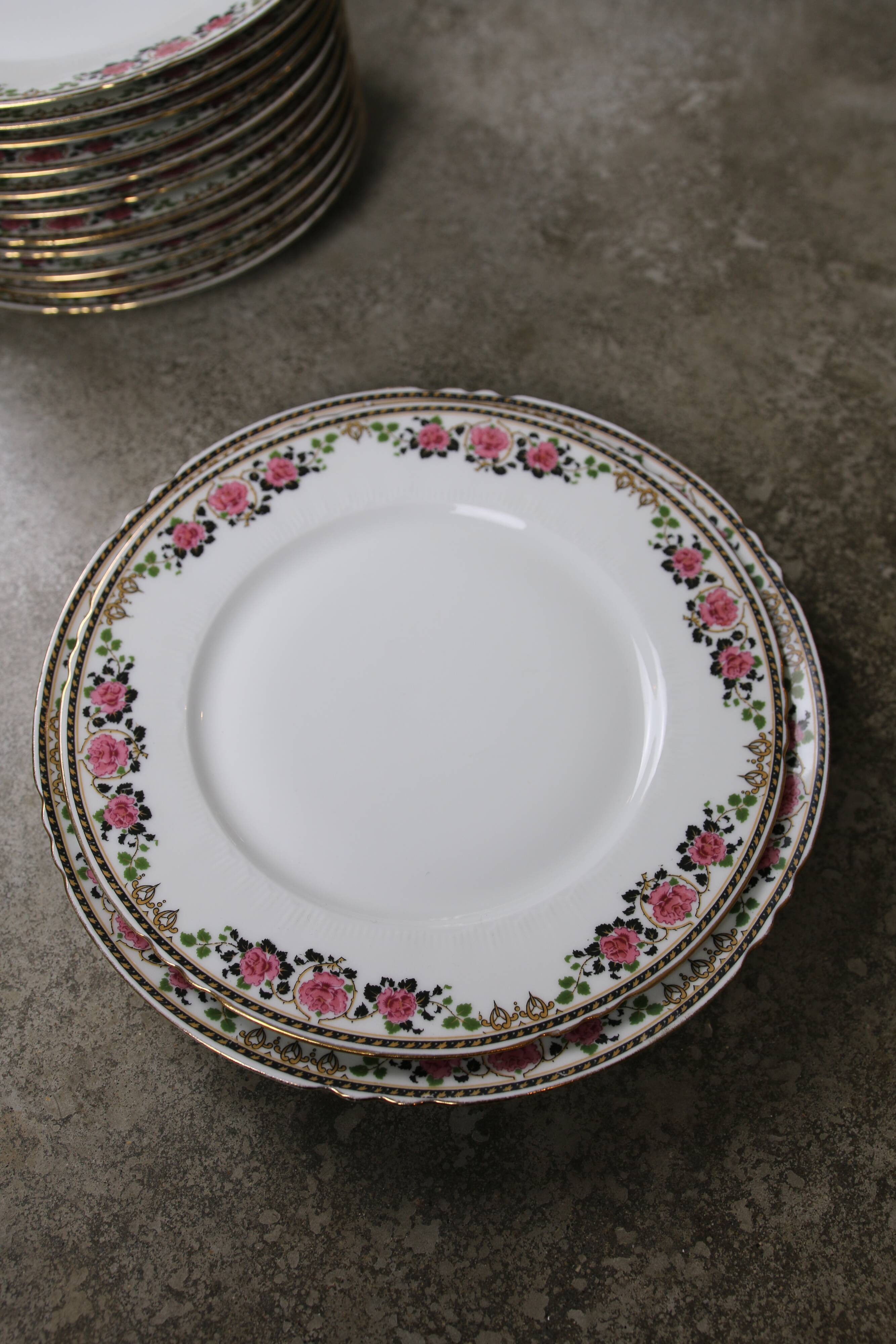 66-piece Limoges porcelain service, mid-20th century