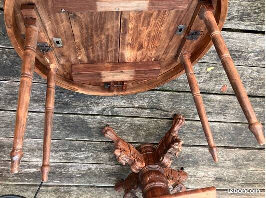 Large round oak table