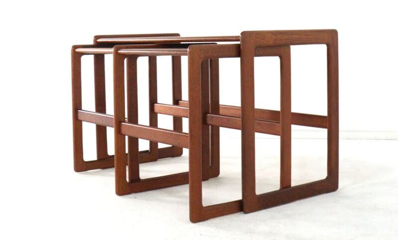 Arne Hovmand Olsen for Mogens Kold coffee table with 2 nesting tables
