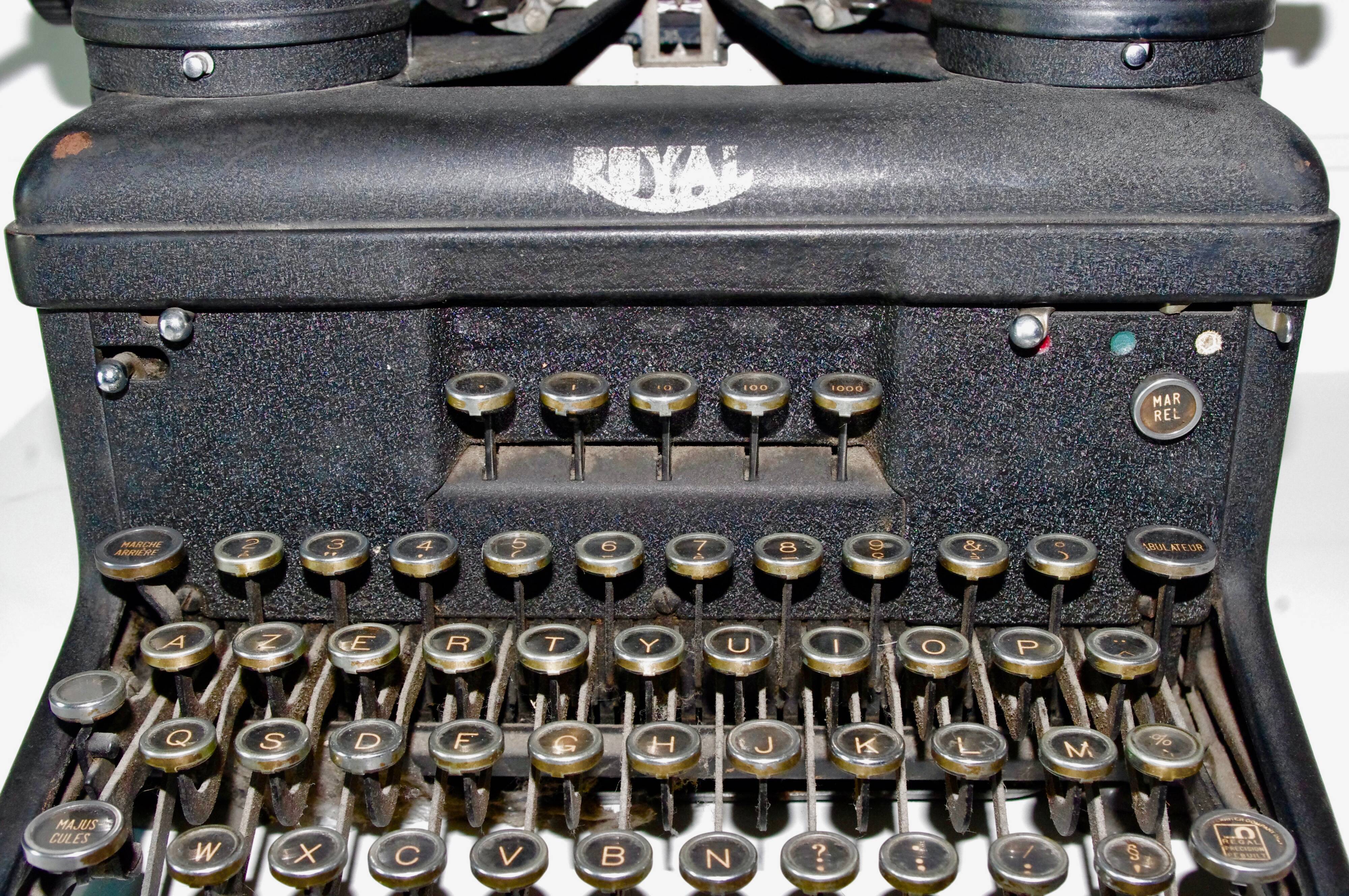 Typewriter Royal collection 1920