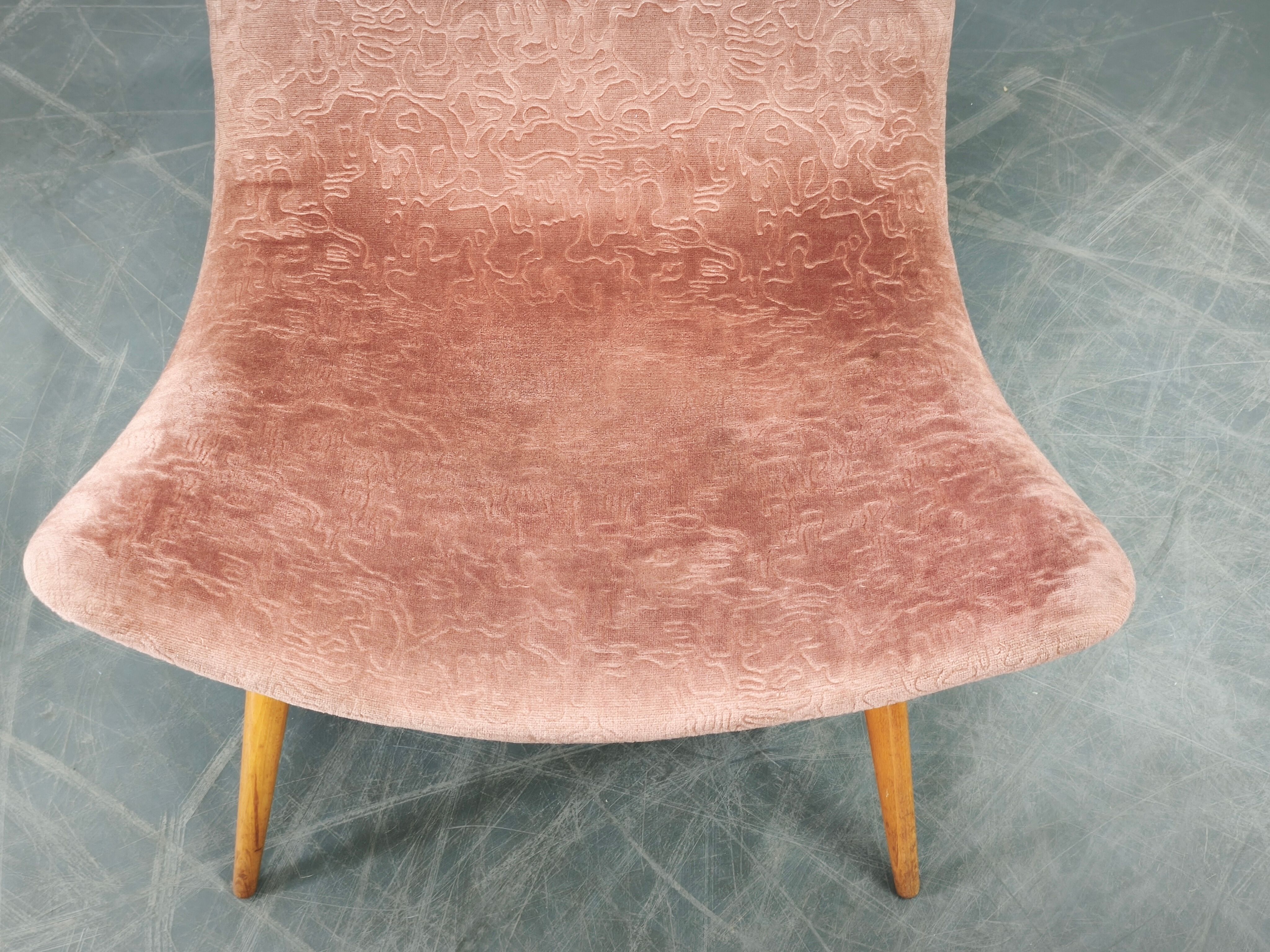 Pair of Miroslav Navrátil Shell Lounge Chairs, Czechoslovakia 1960s