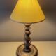 Lampe en bois ancienne