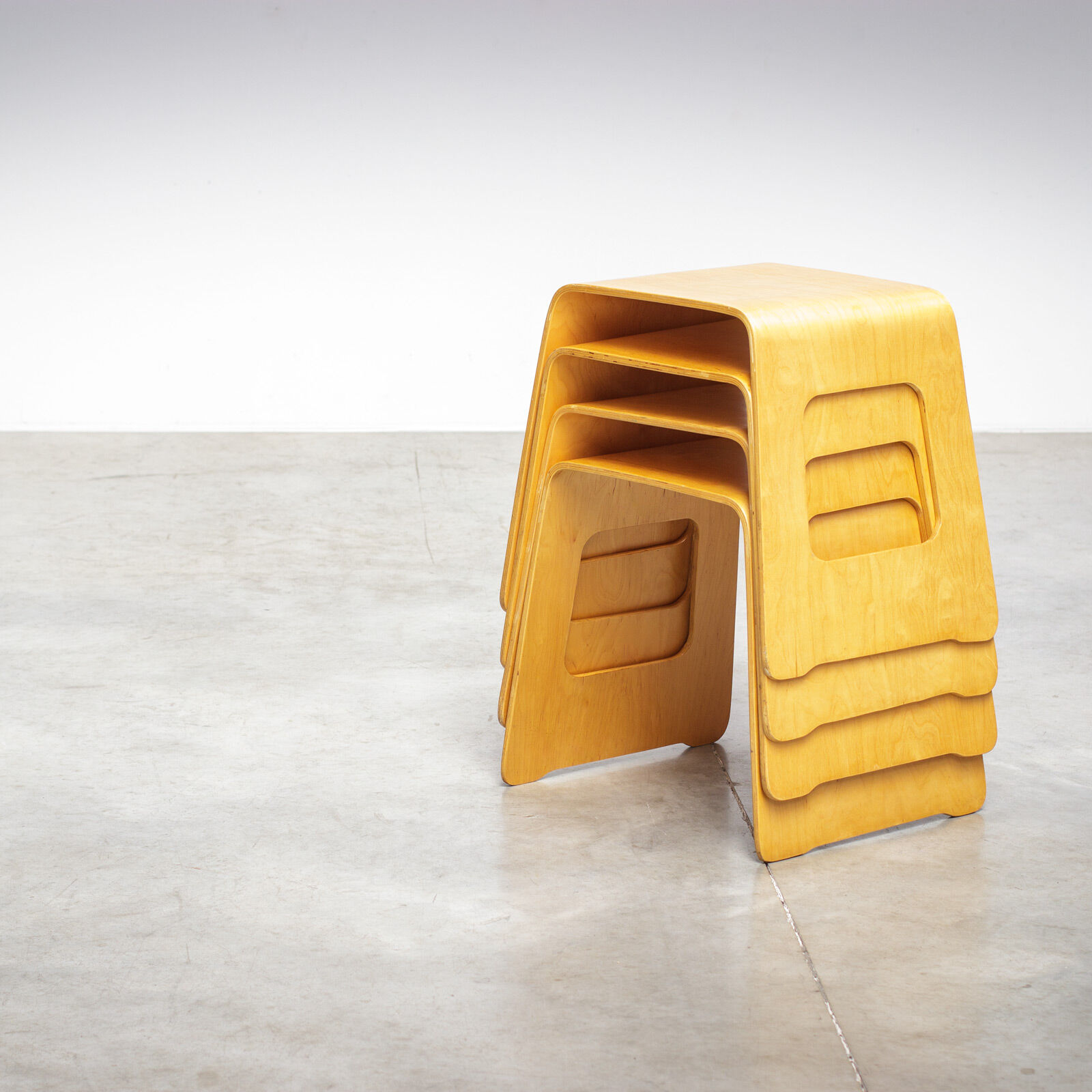 Stool "Benjamin" by Lisa Noringer