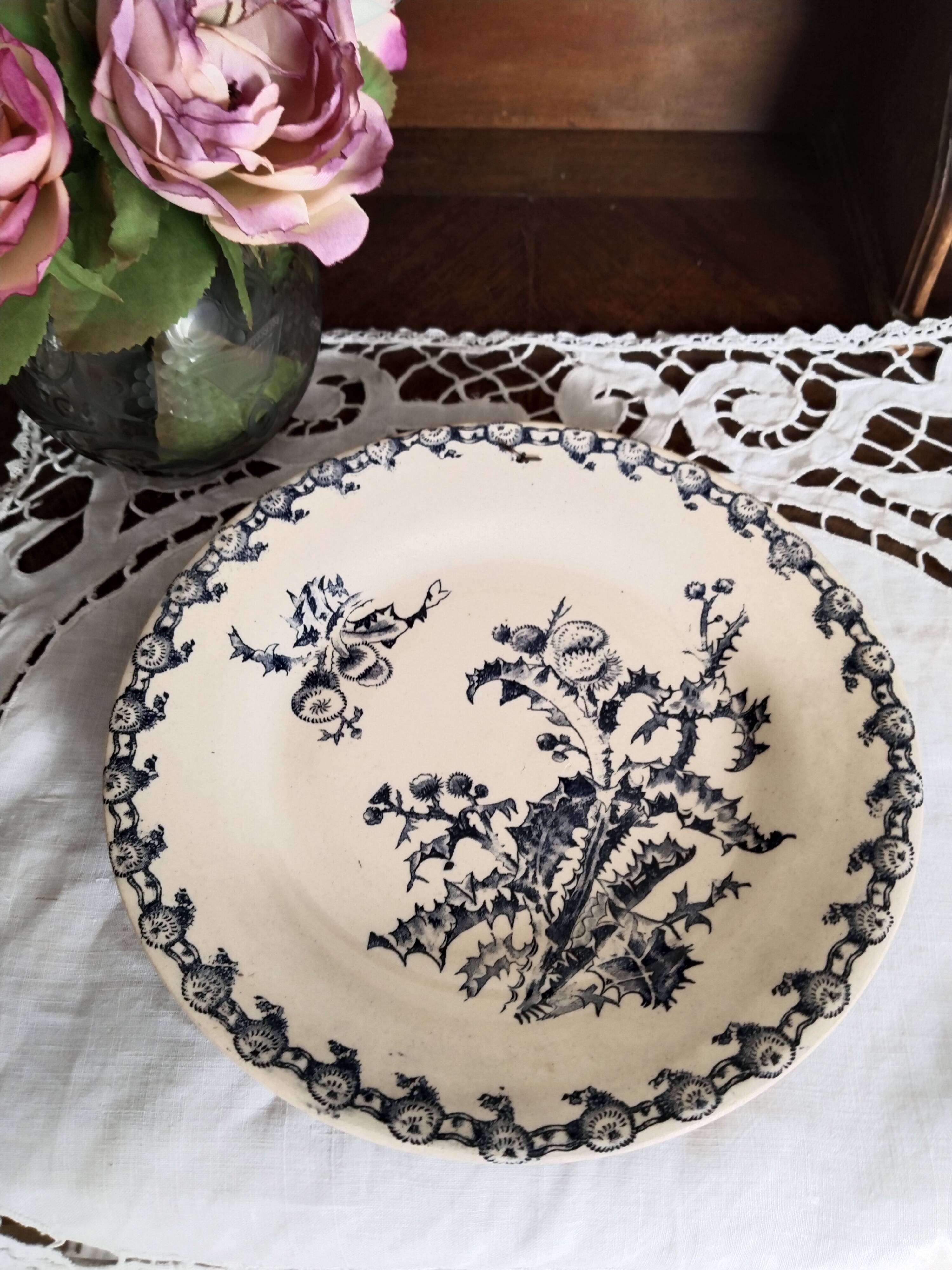 Deep plate in Gien earthenware, Terre de fer, Chardons model, blue color, antique French