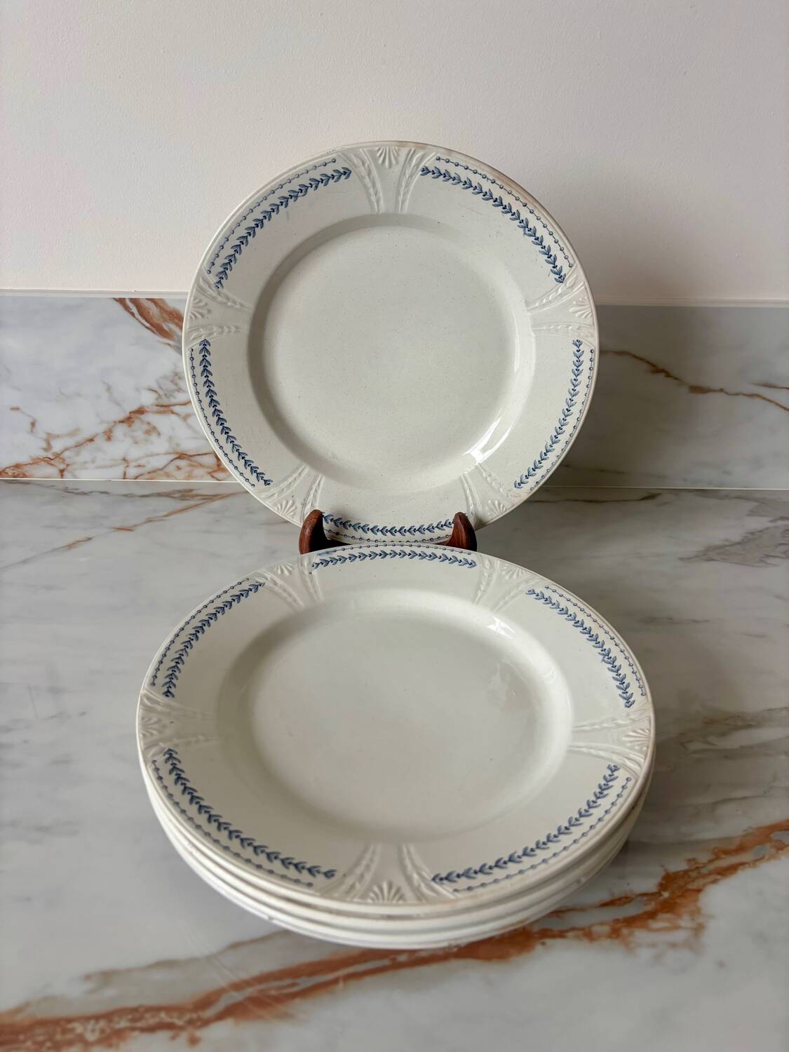 Set of 5 flat plates Terre de Fer, Rivoli model, 1900