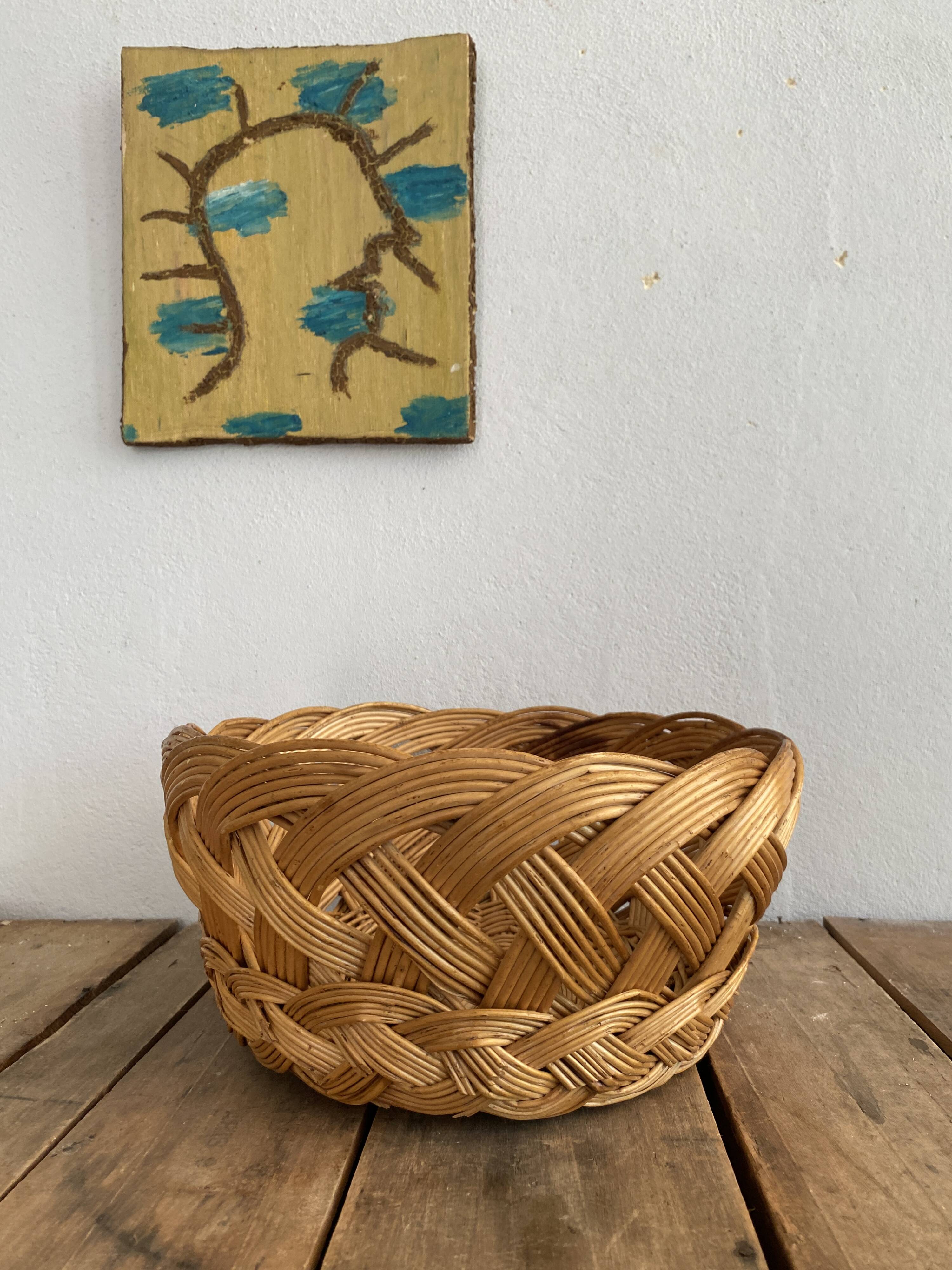 Woven straw basket