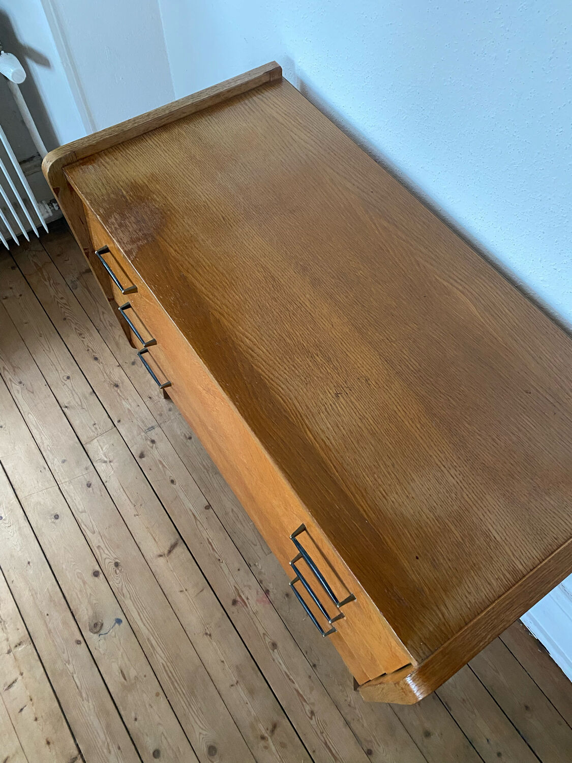 Vintage dresser feet compass 60s
