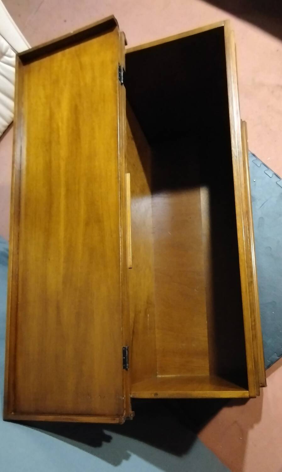 Coffre en bois