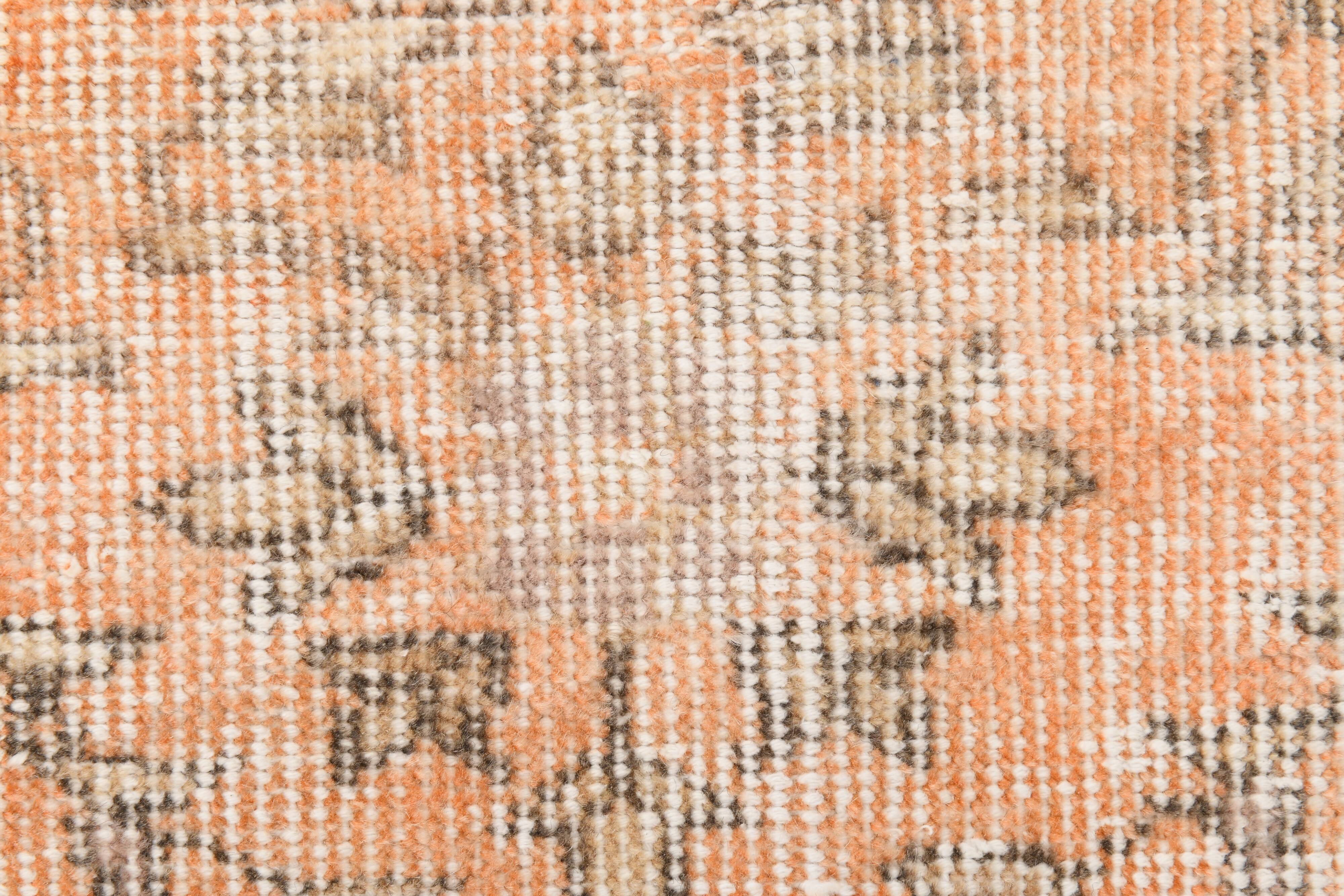 Tapis de couloir turc vintage à motif floral