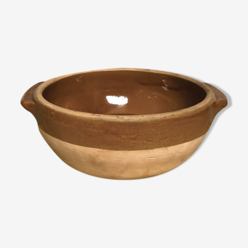 Salad bowl in raw stoneware and varnish