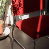 Fauteuil chauffeuse rouge vintage