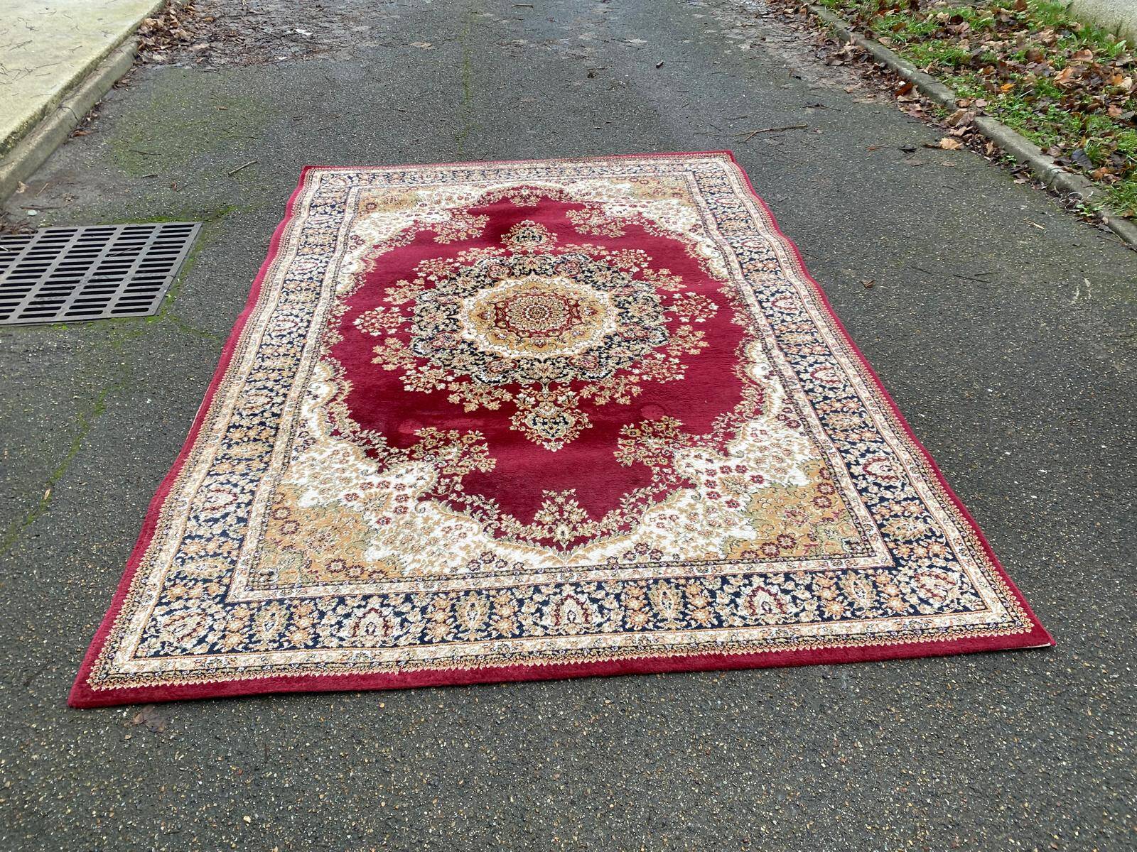 Bordeaux Turkish Persian carpet, Bosphor quality, 200x300cm.