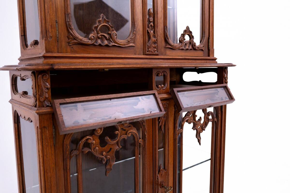A unique showcase, France, circa 1880.