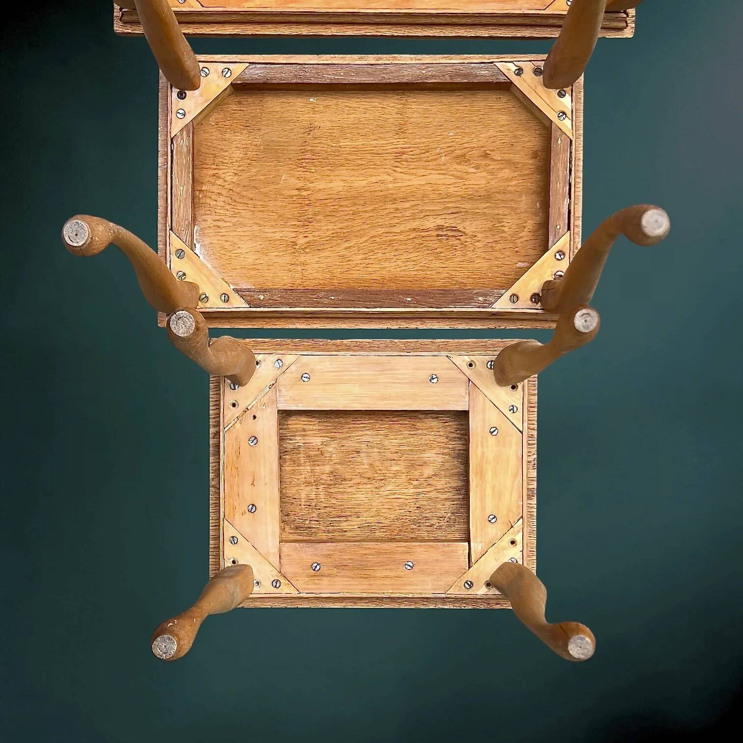 Nest of solid wood tables with cabriole legs in Louis XV style – 1950s-60s