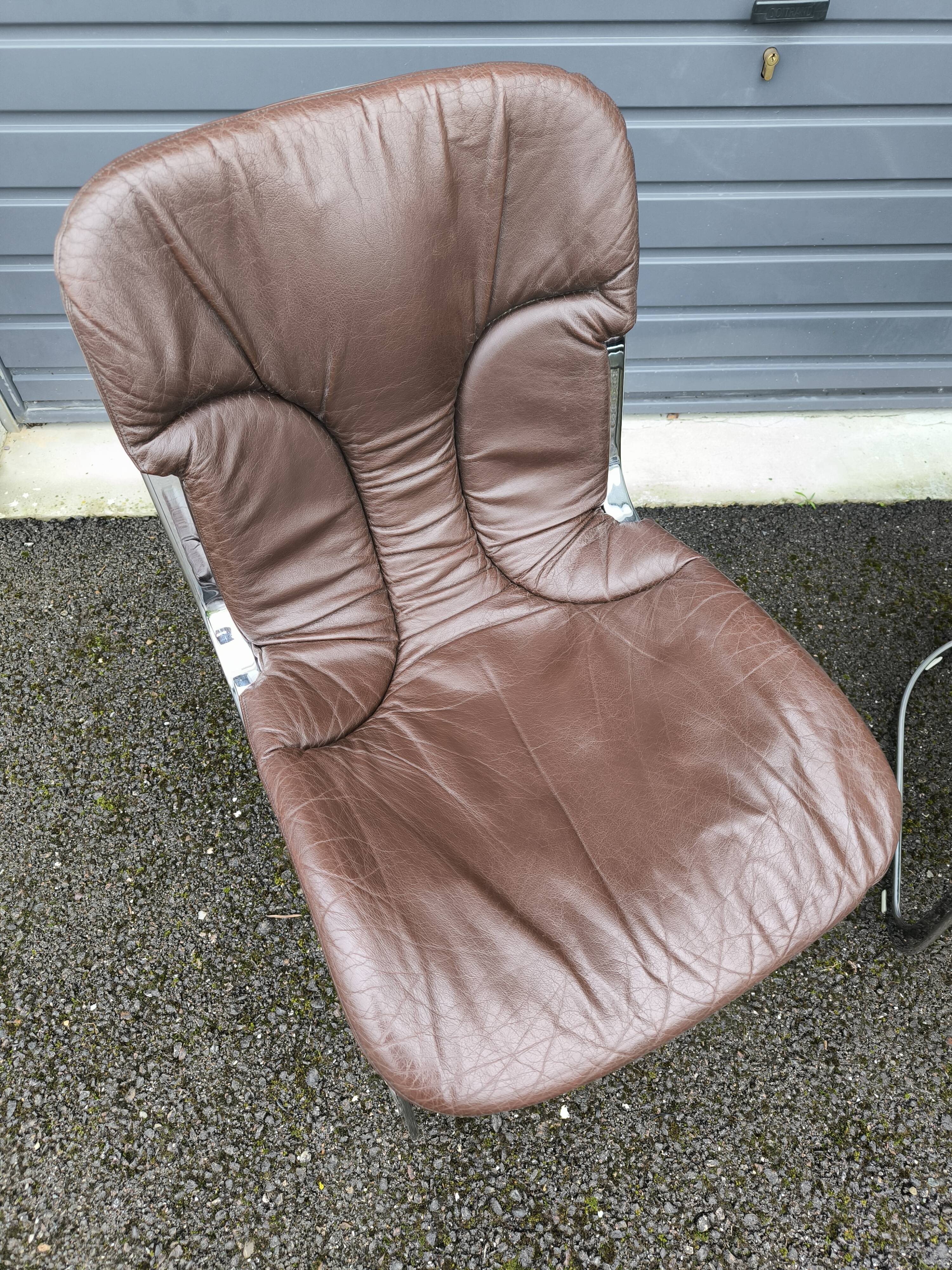 Pair of designer chairs from Cidue Italy