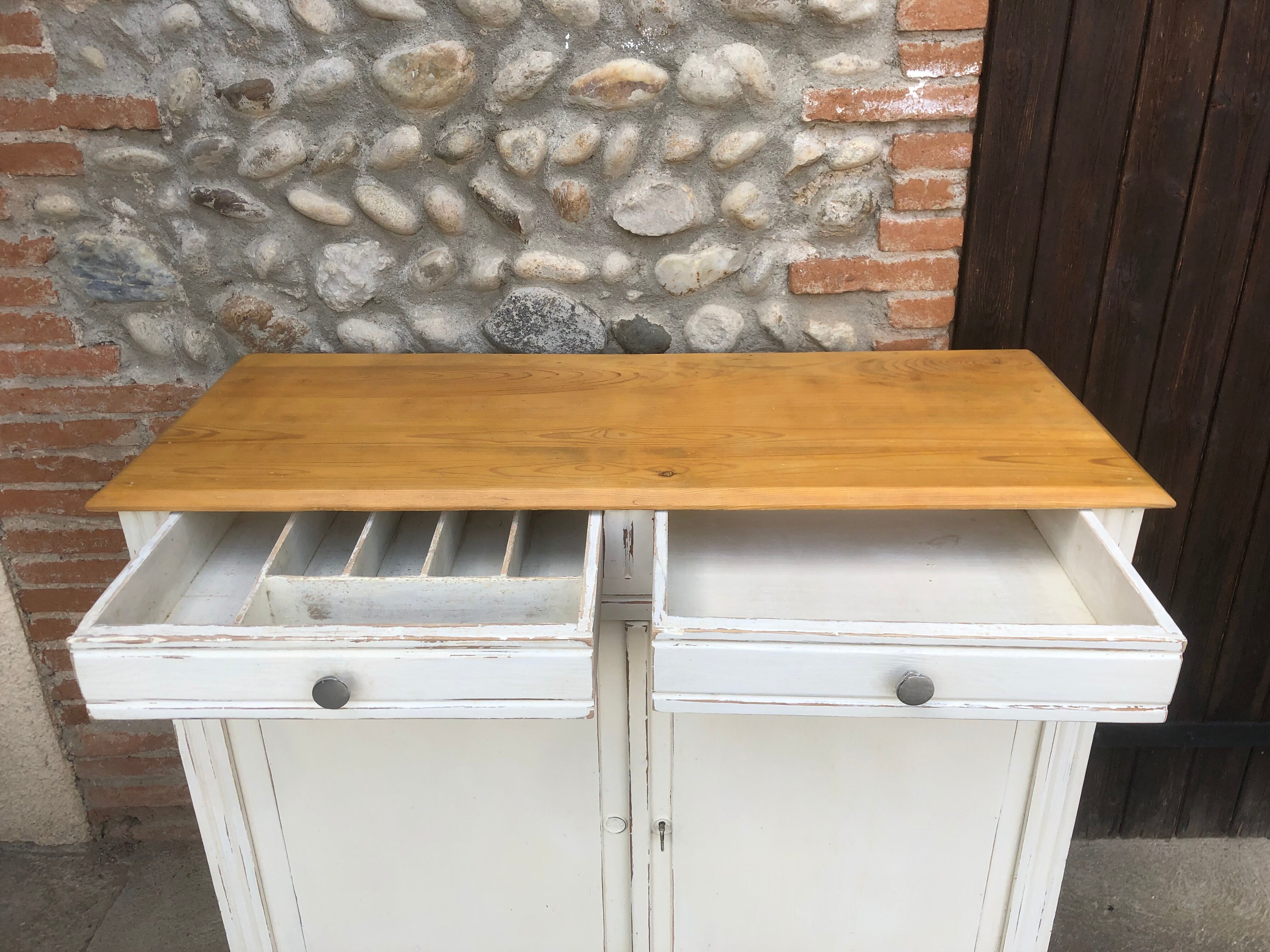Parisian buffet patinated