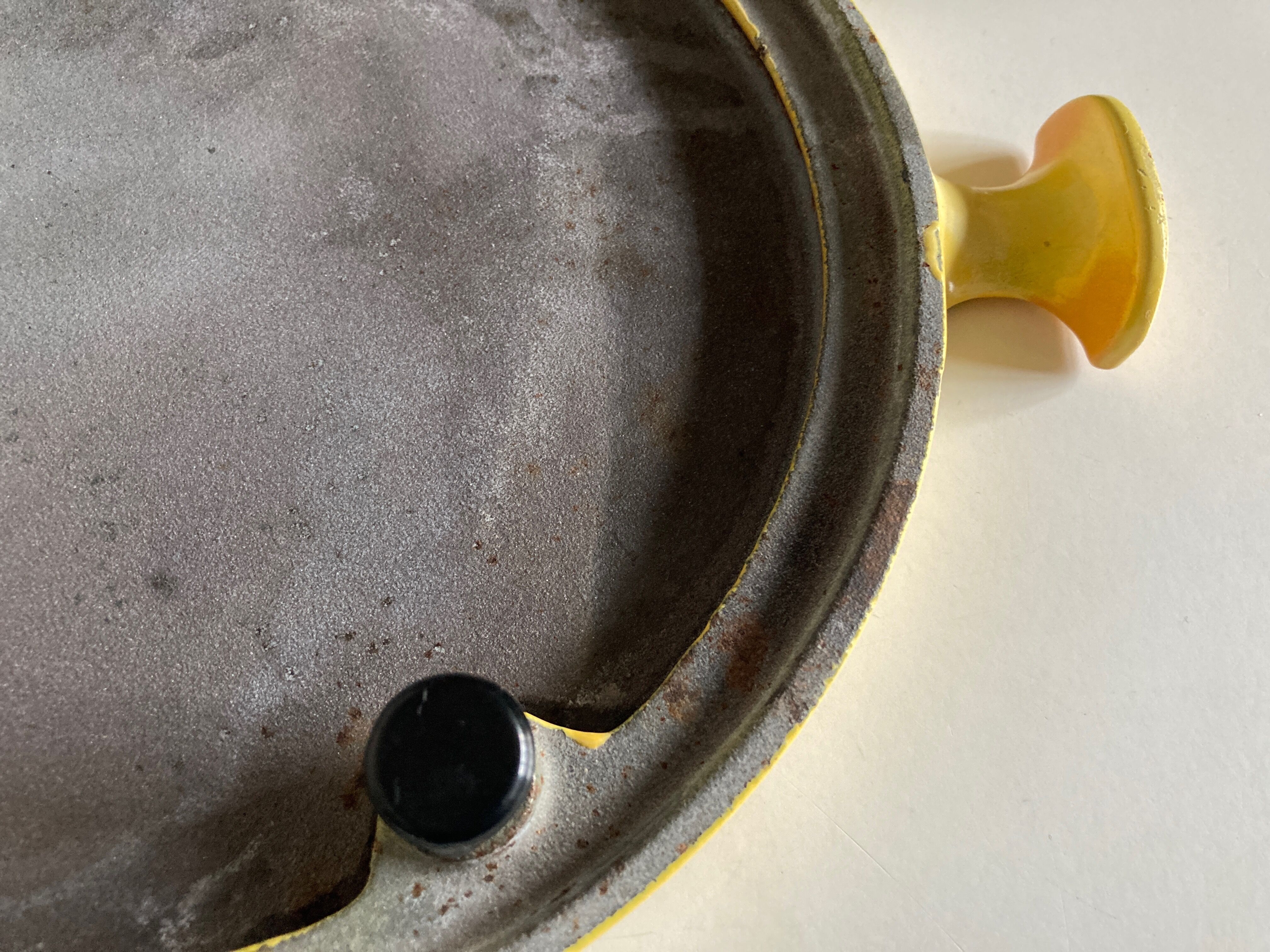 Sun bottom enzo Mari for Le Creuset Italian design 1970