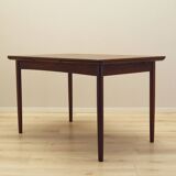 Table en teck, design danois, années 1970, production : Danemark