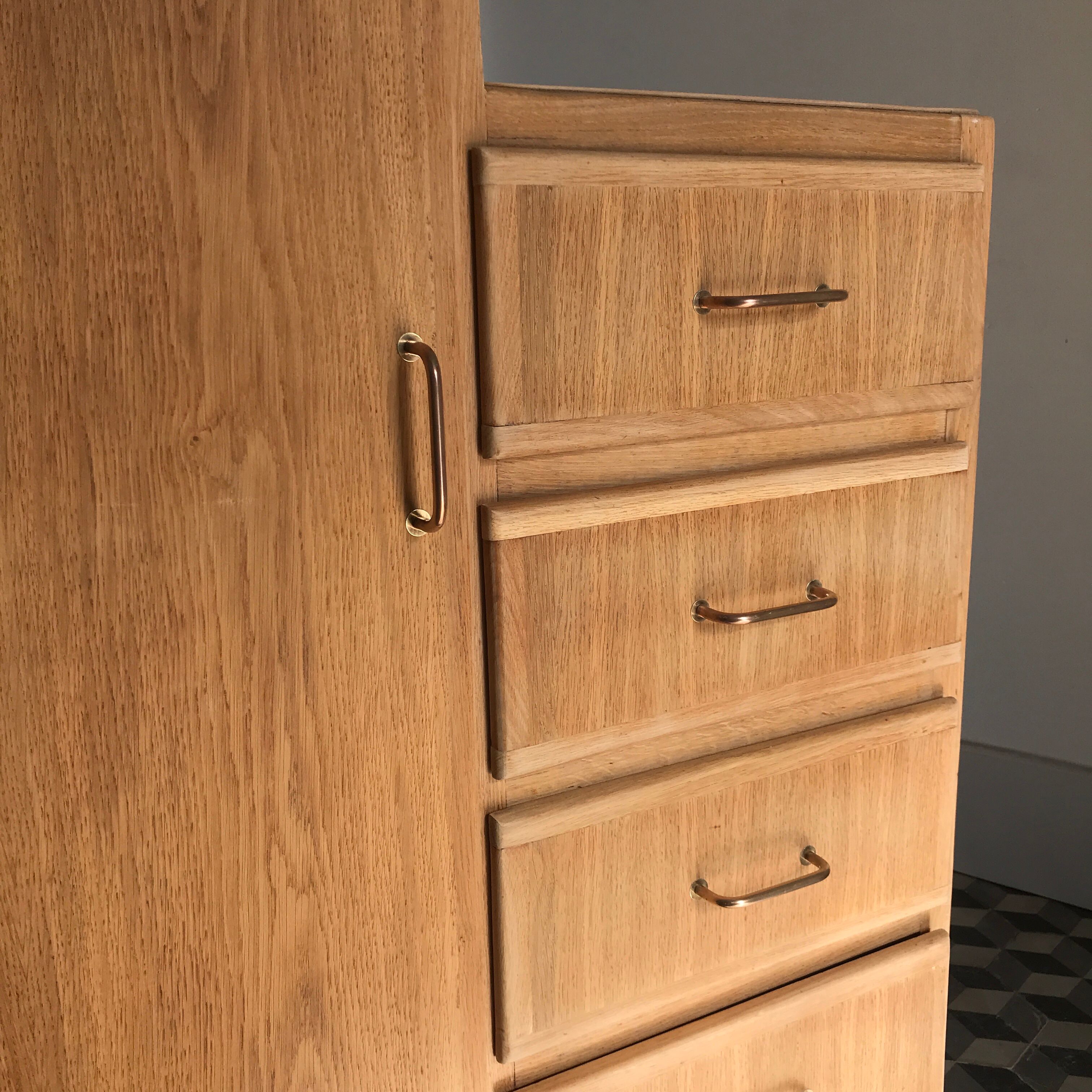 Vintage asymmetric cabinet