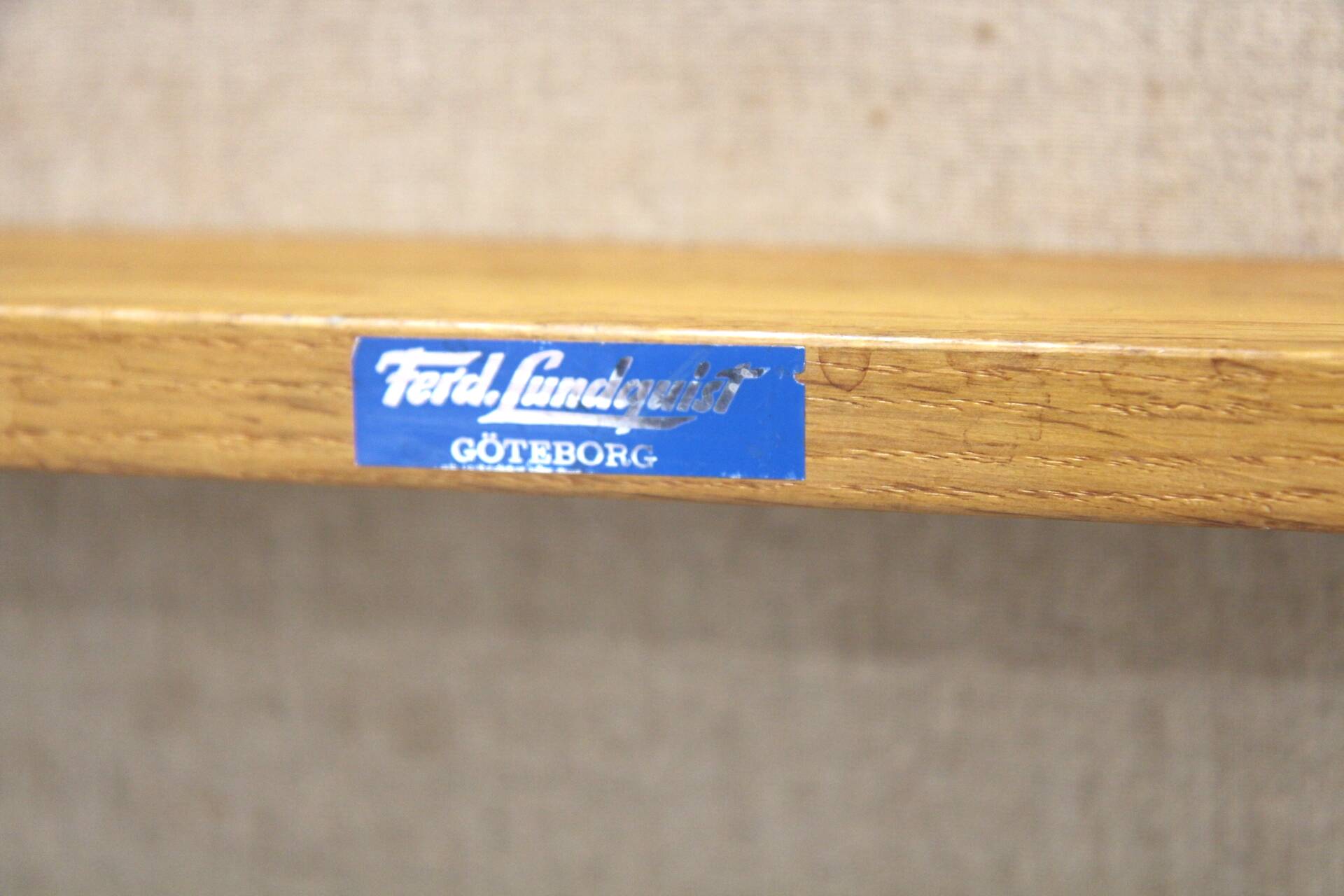 Set of 2 leather and oak armchair tables, Ferdinand Lundqvist, Sweden, 1960